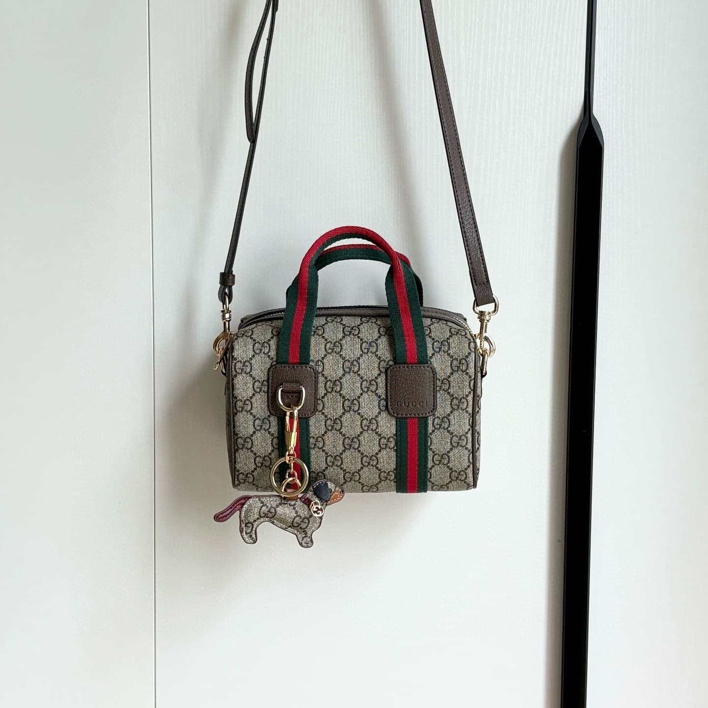 Gucci Product 859975