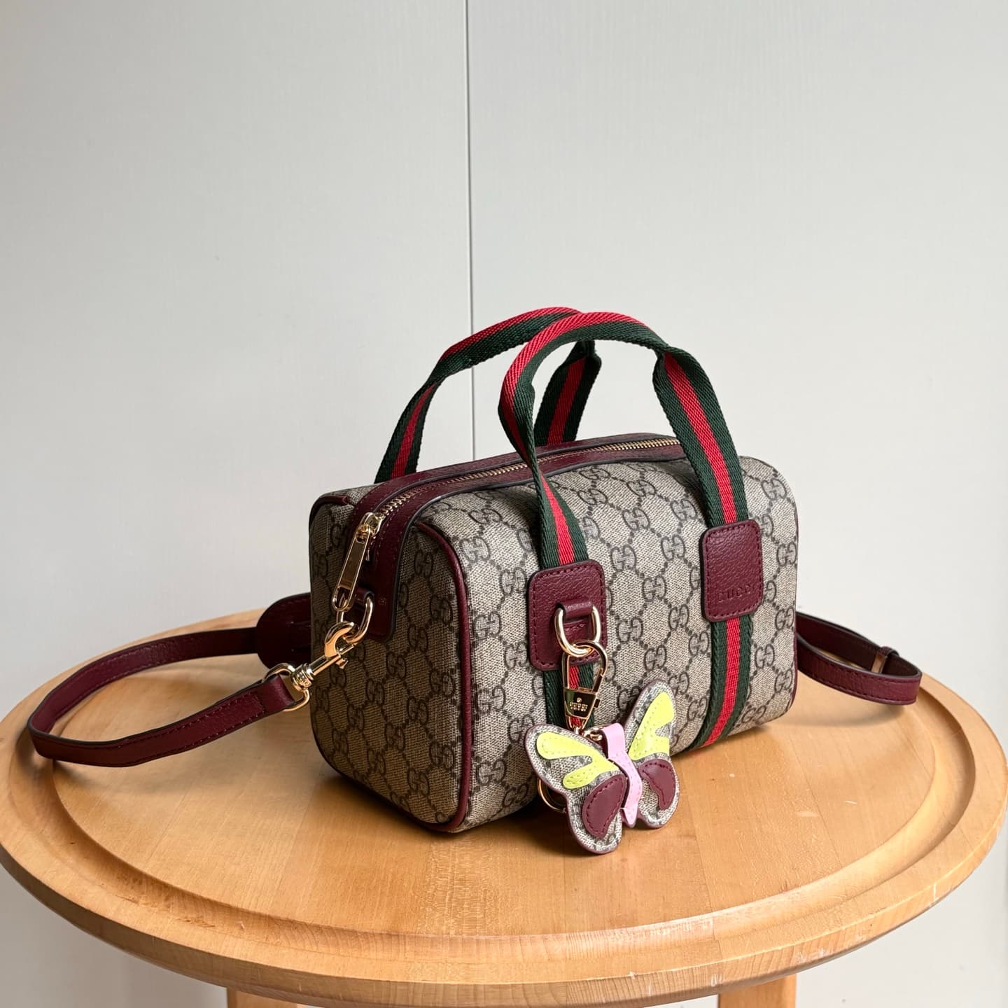 Gucci Product 859975