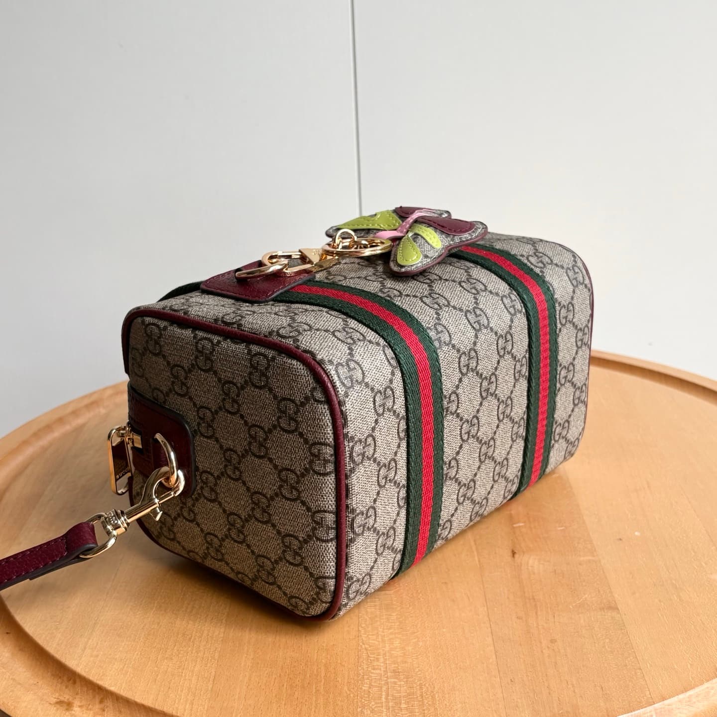 Gucci Product 859975