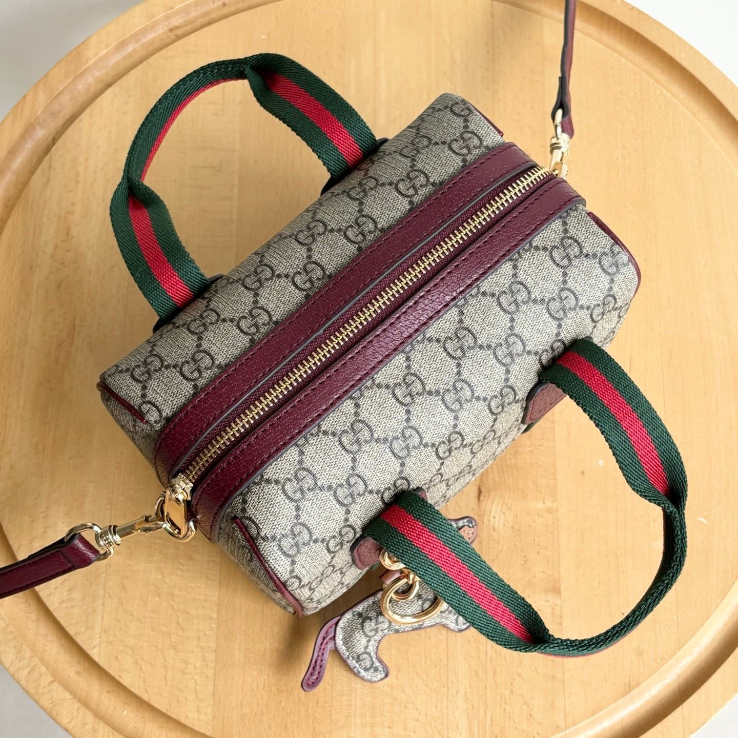 Gucci Product 859975
