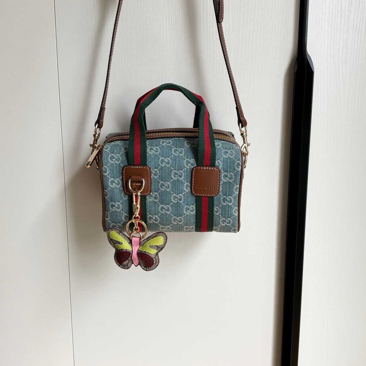 Gucci Product 859975