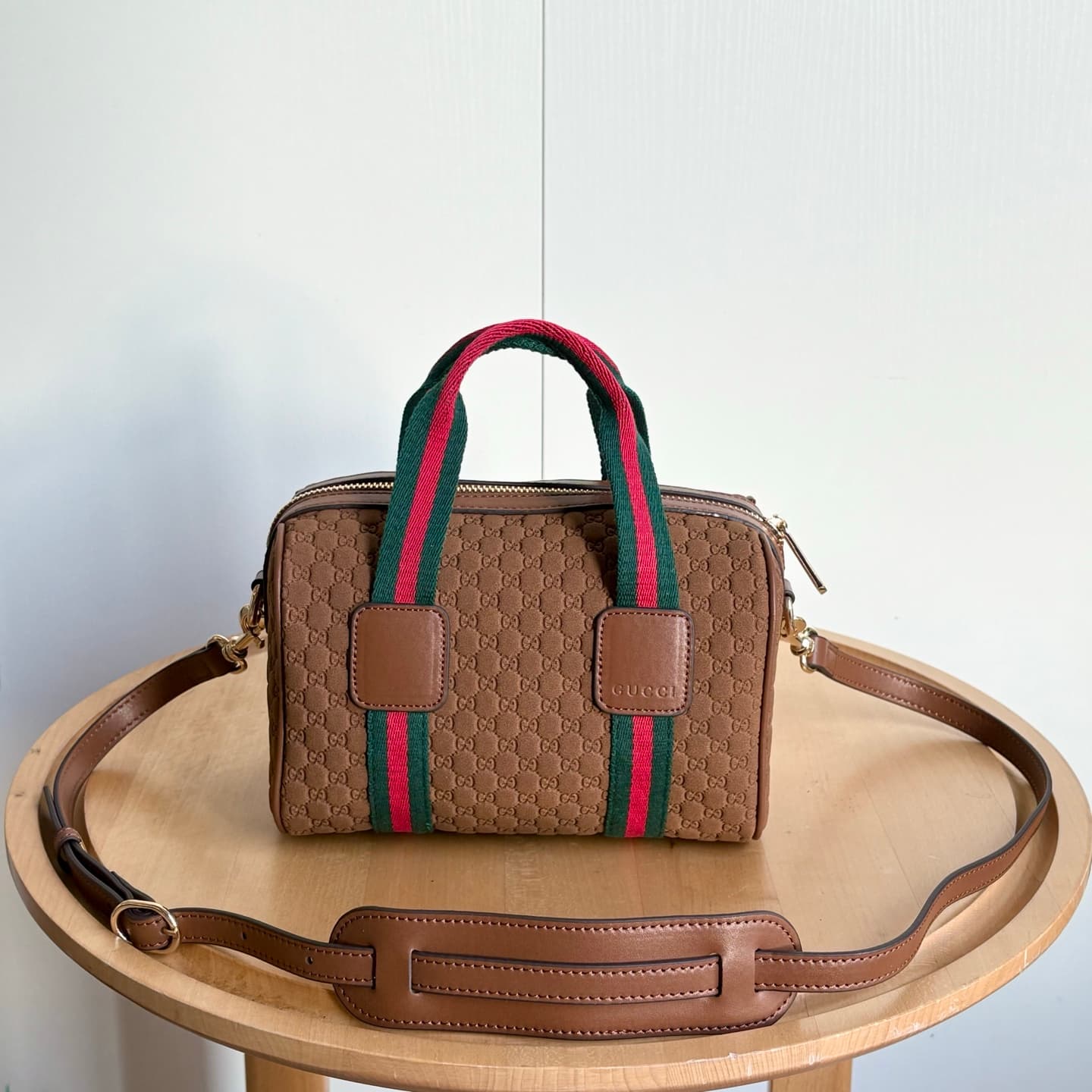 Gucci Product 859975