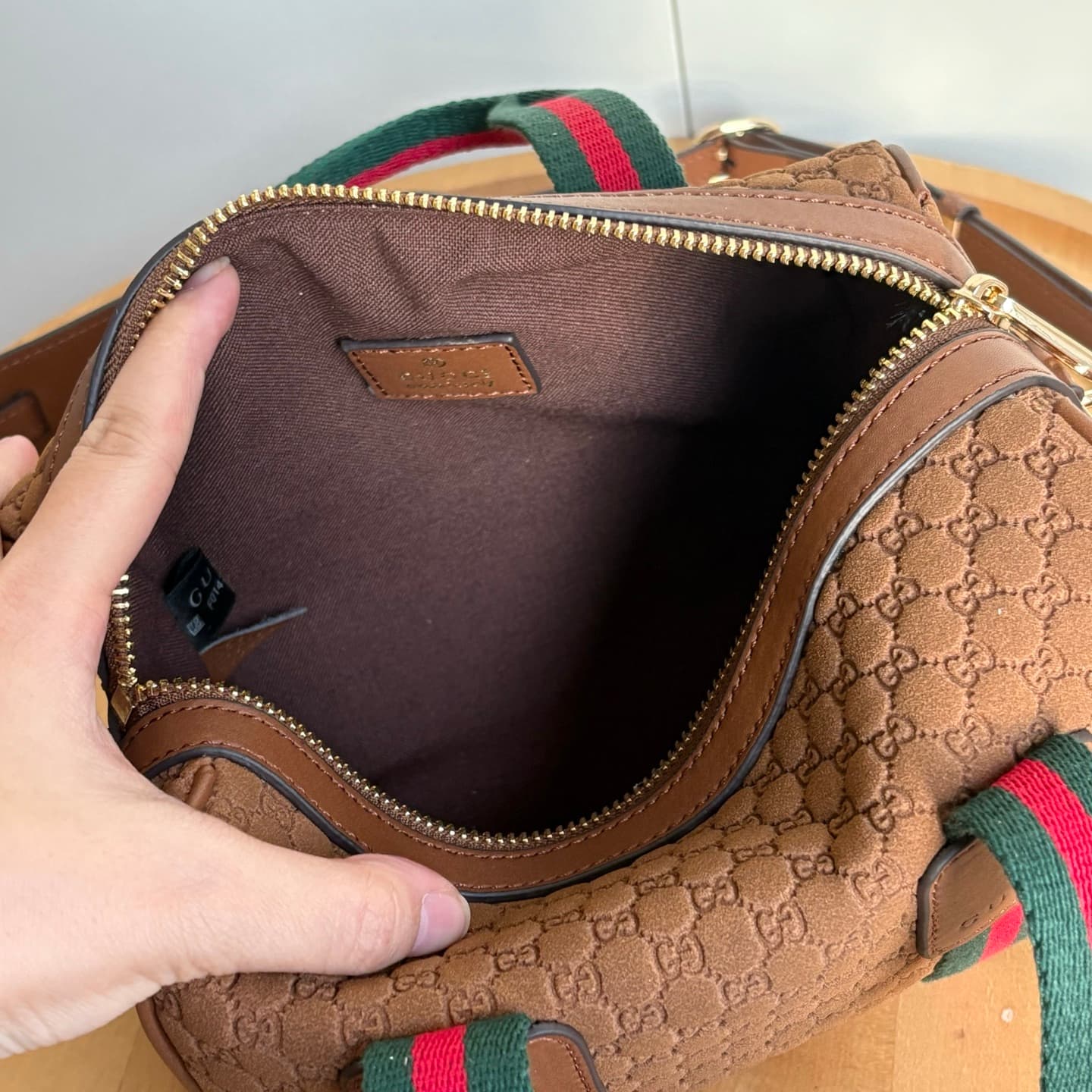 Gucci Product 859975