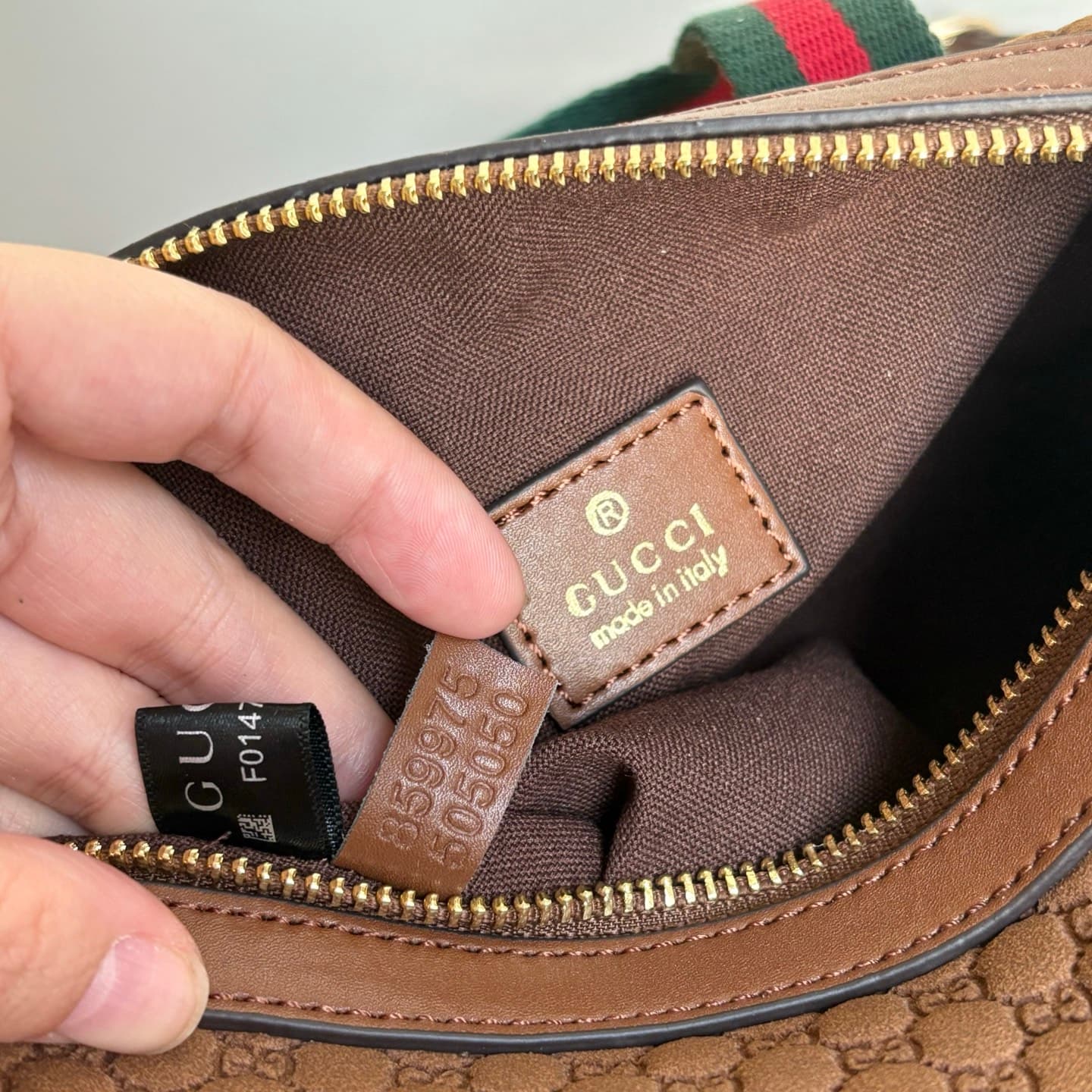 Gucci Product 859975