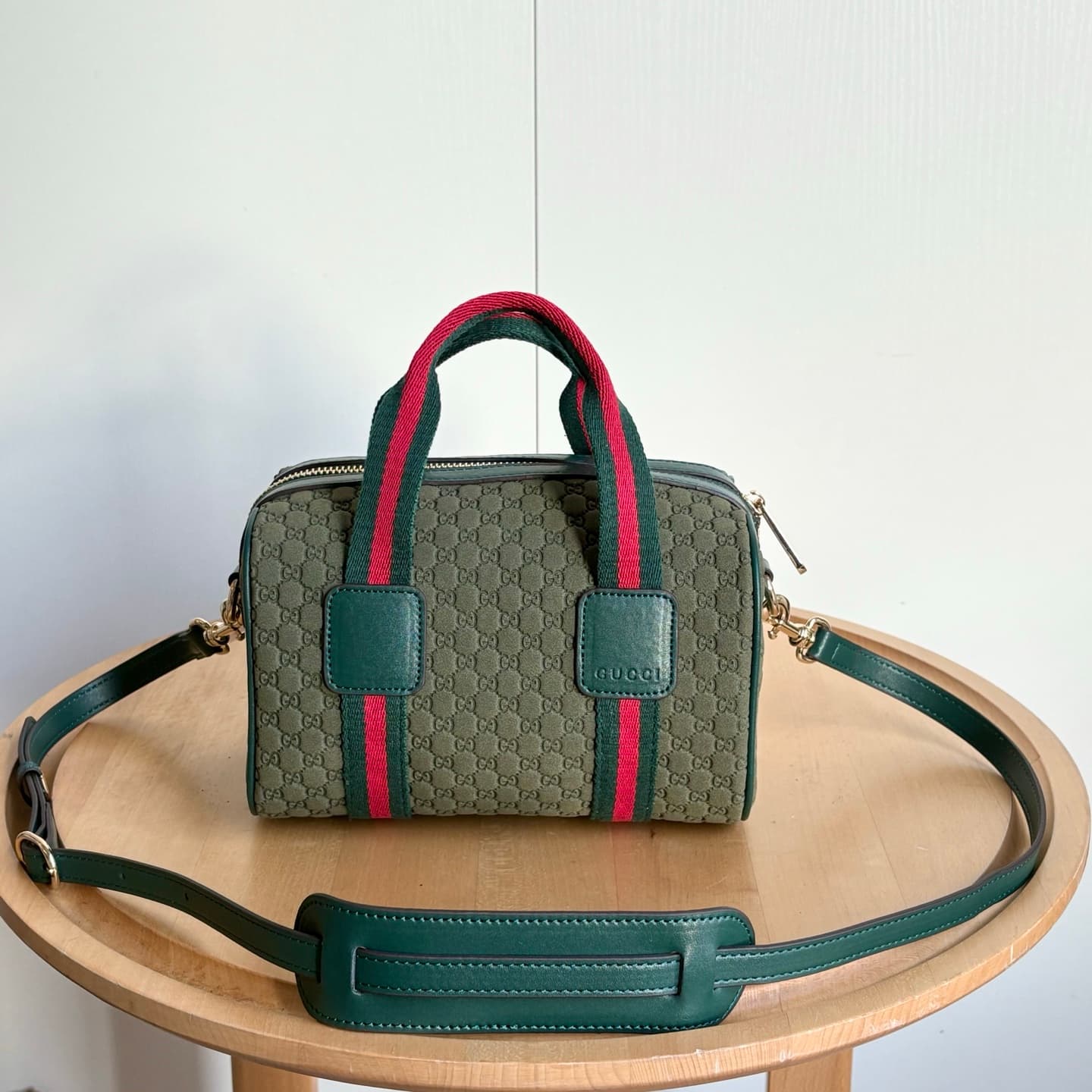 Gucci Product 859975