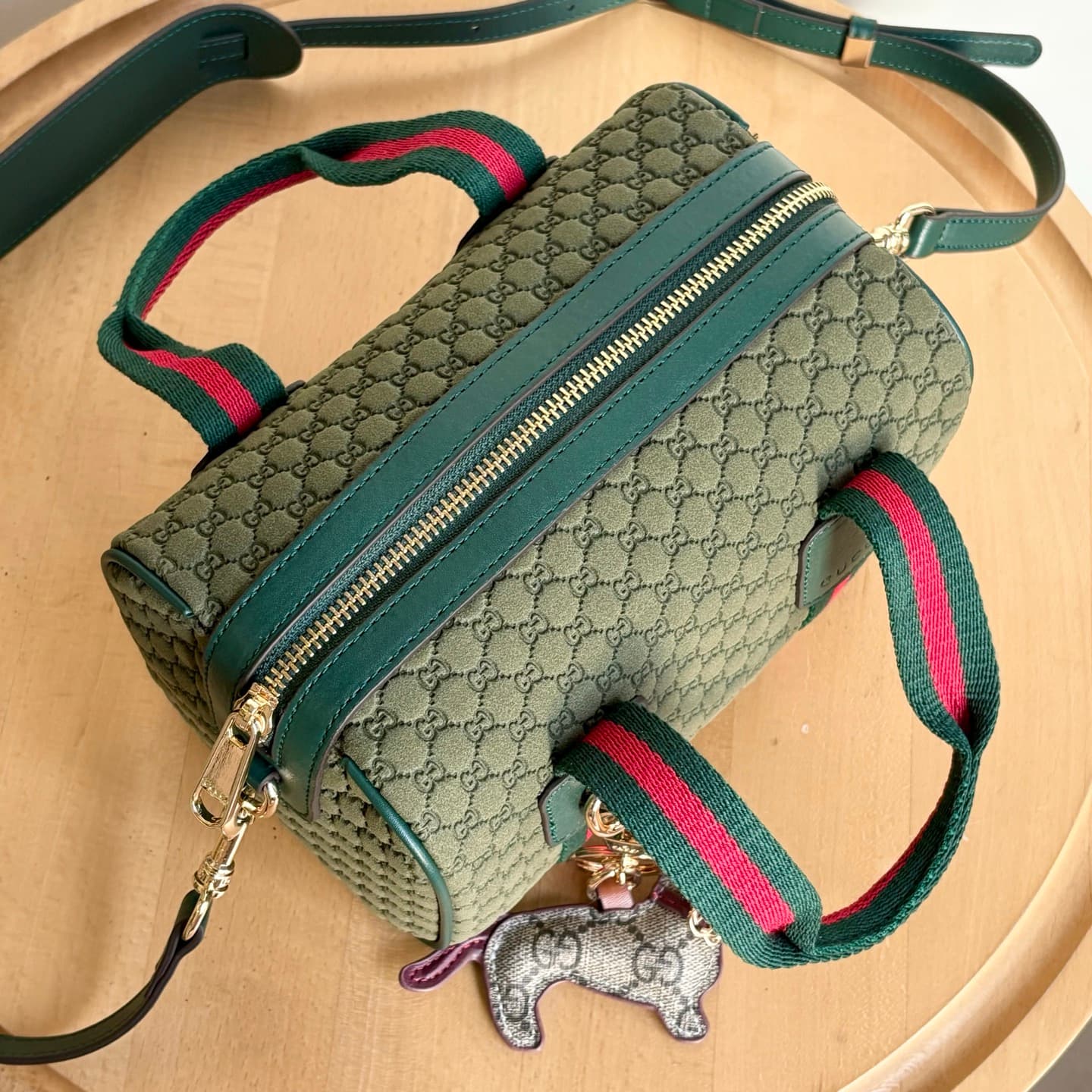 Gucci Product 859975
