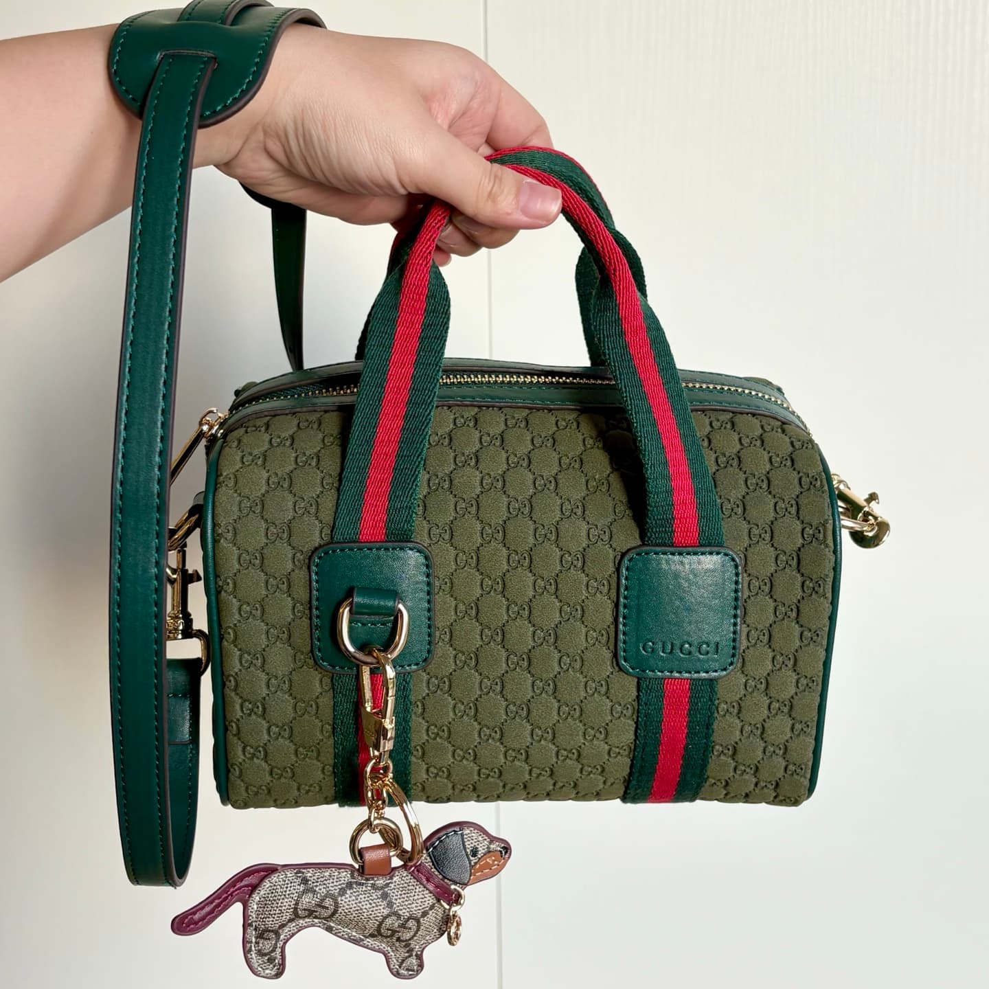 Gucci Product 859975