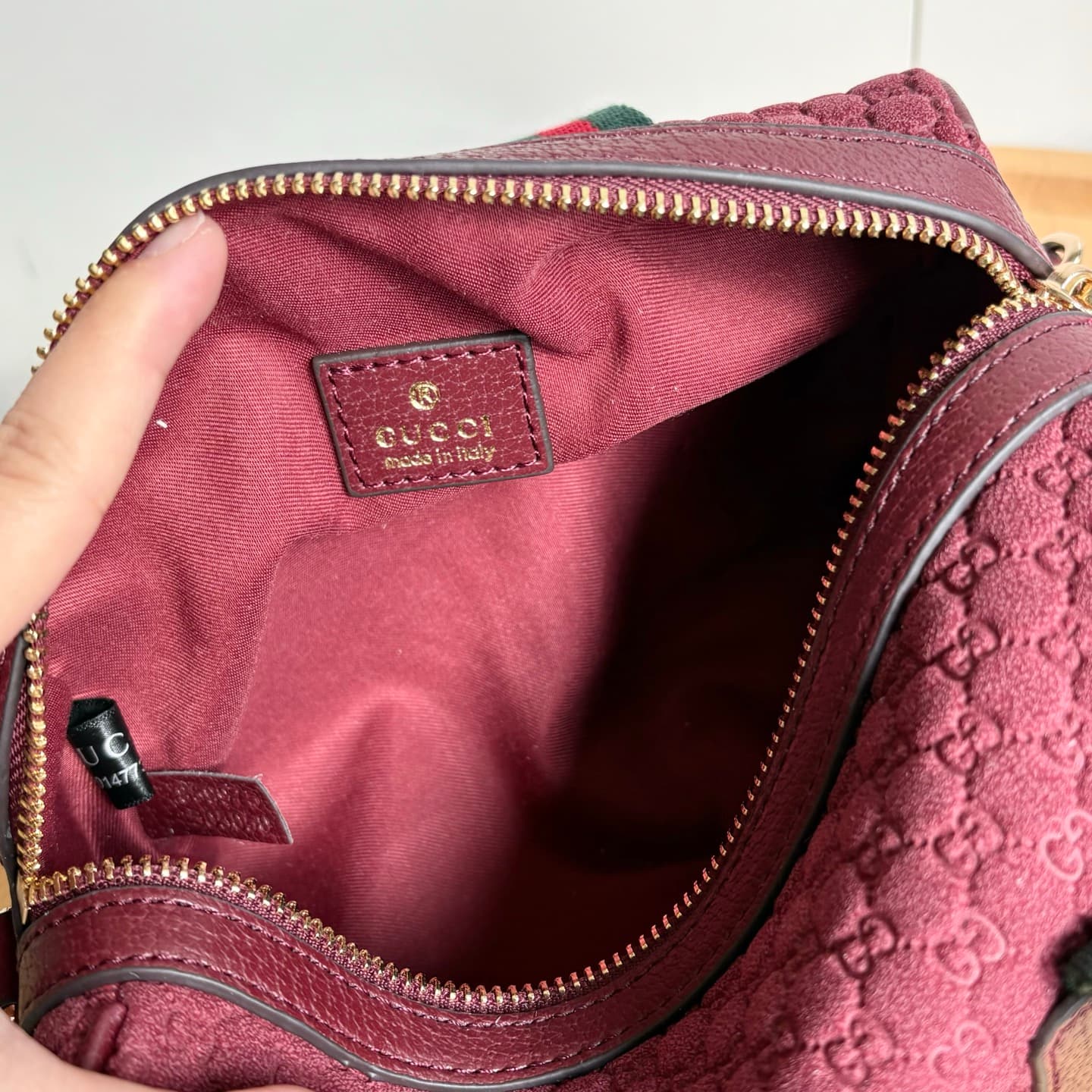 Gucci Product 859975