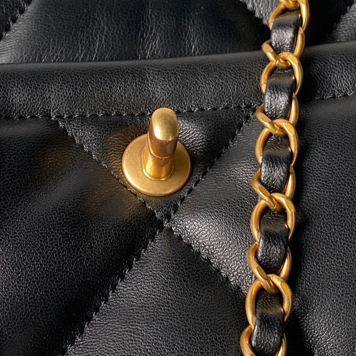 Chanel Gold Product AS5734