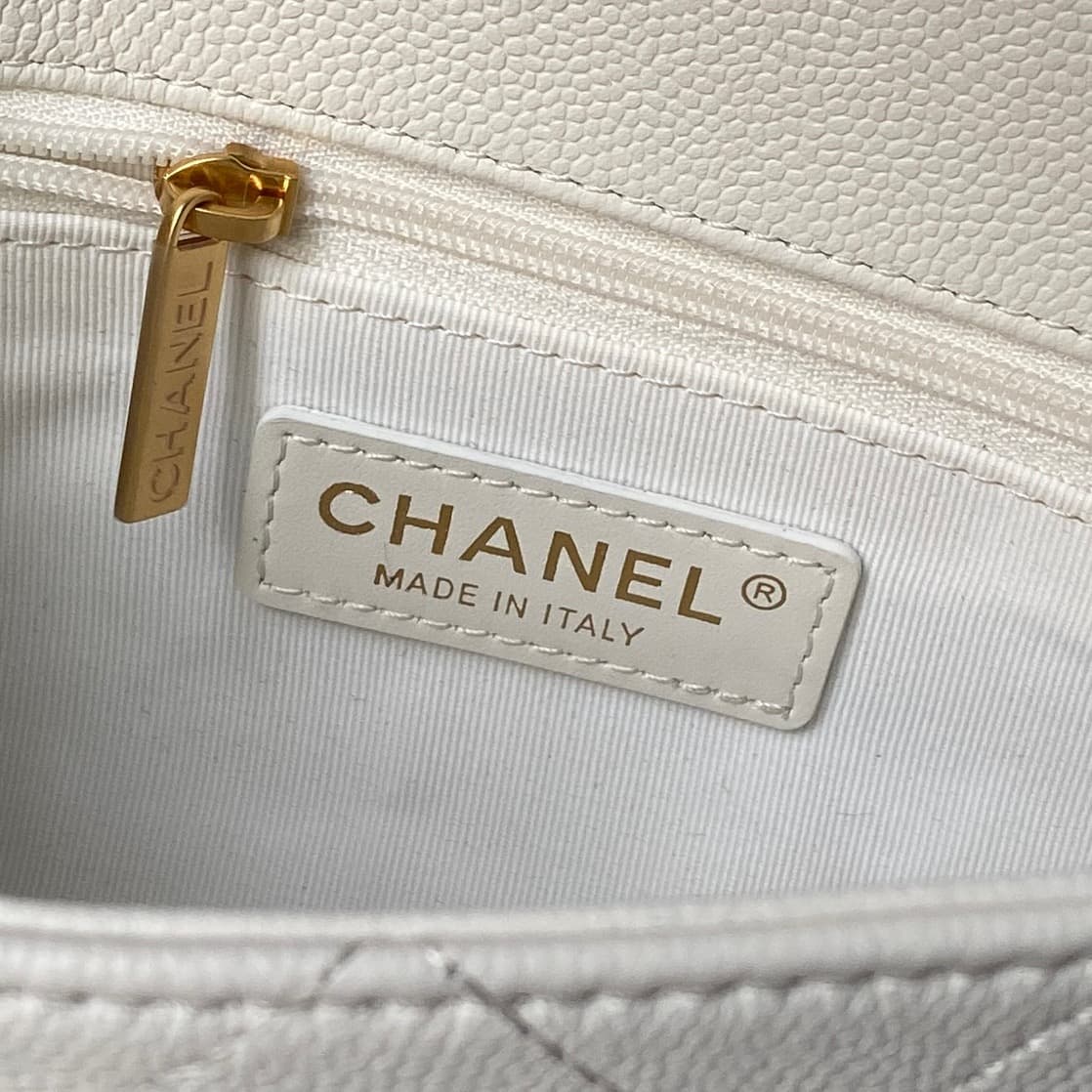 Chanel Gold Bag AS5776