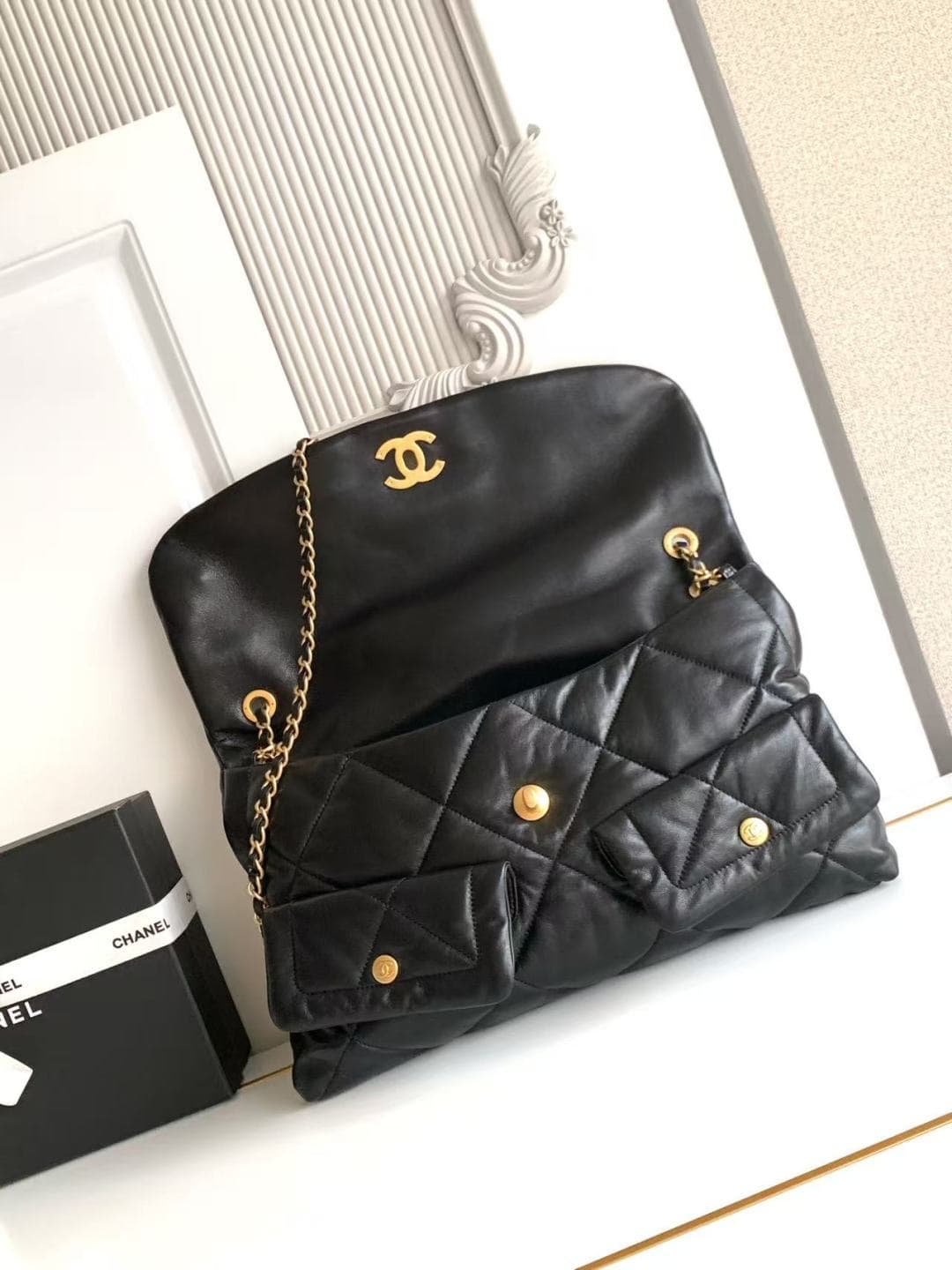 Chanel Gold Product AS5727