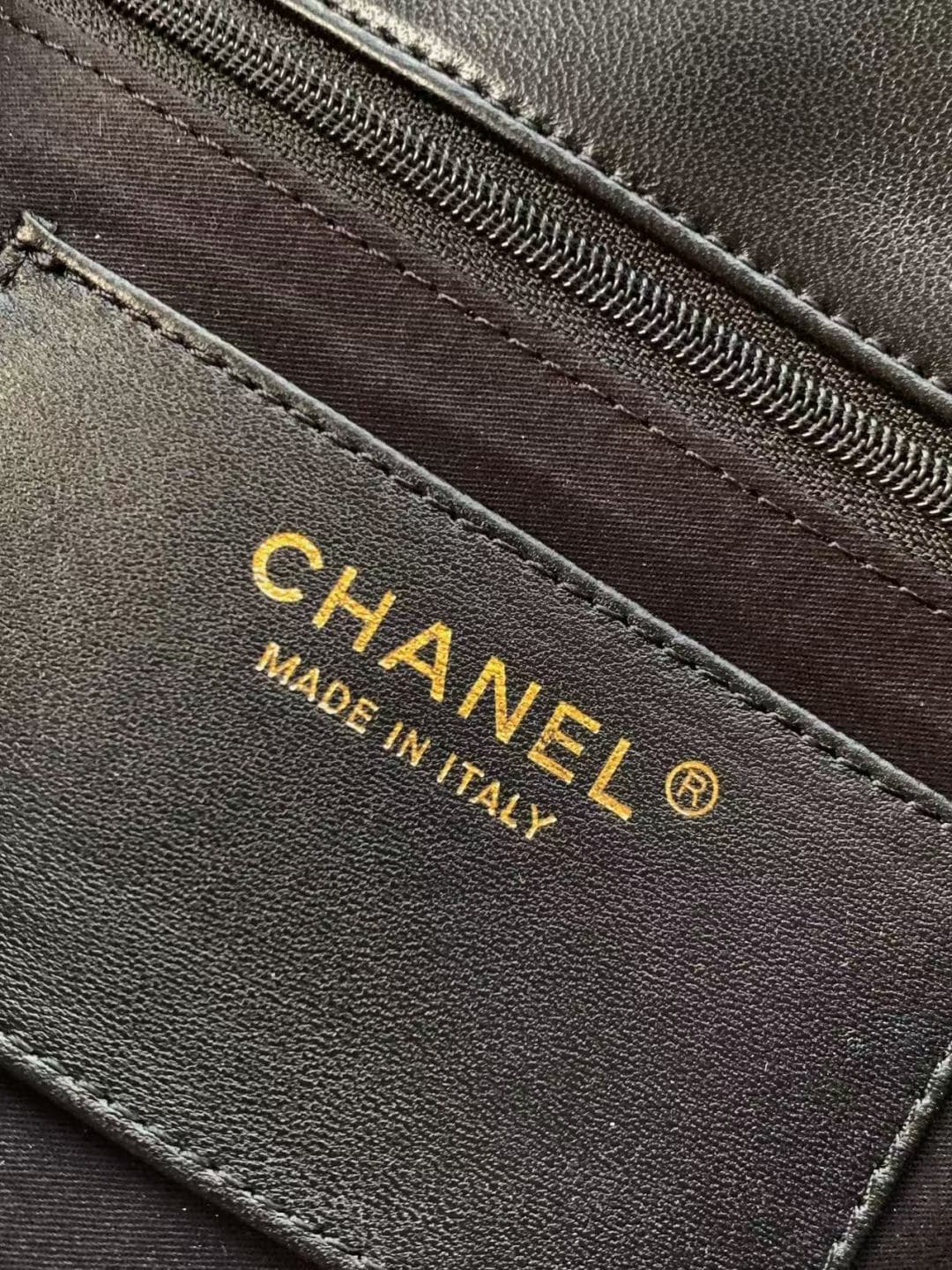 Chanel Gold Product AS5727