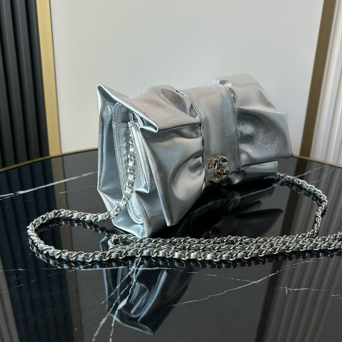 Chanel Red Shoulder Bag AS5129