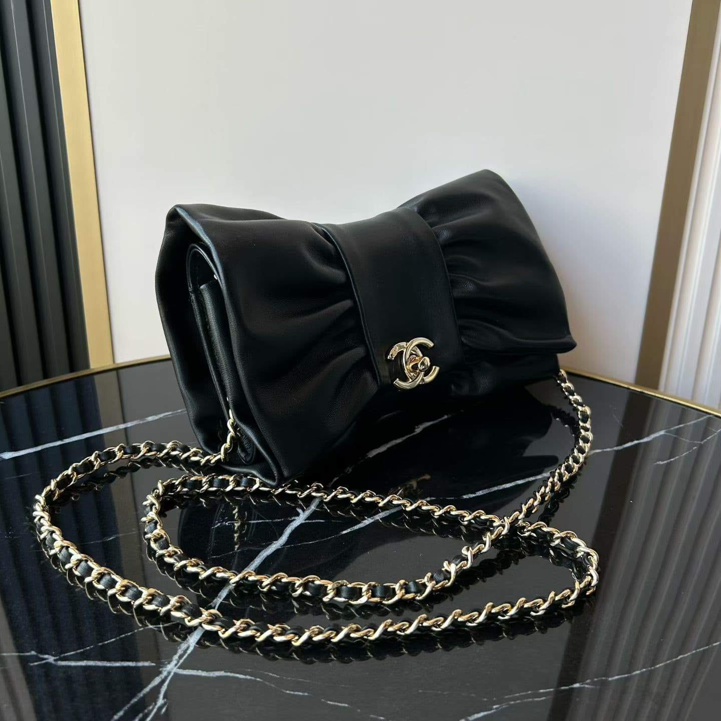 Chanel Red Shoulder Bag AS5129