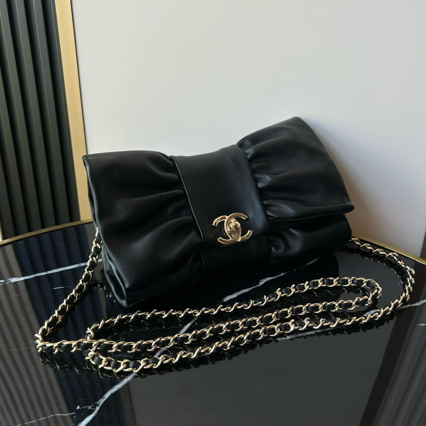 Chanel Red Shoulder Bag AS5129