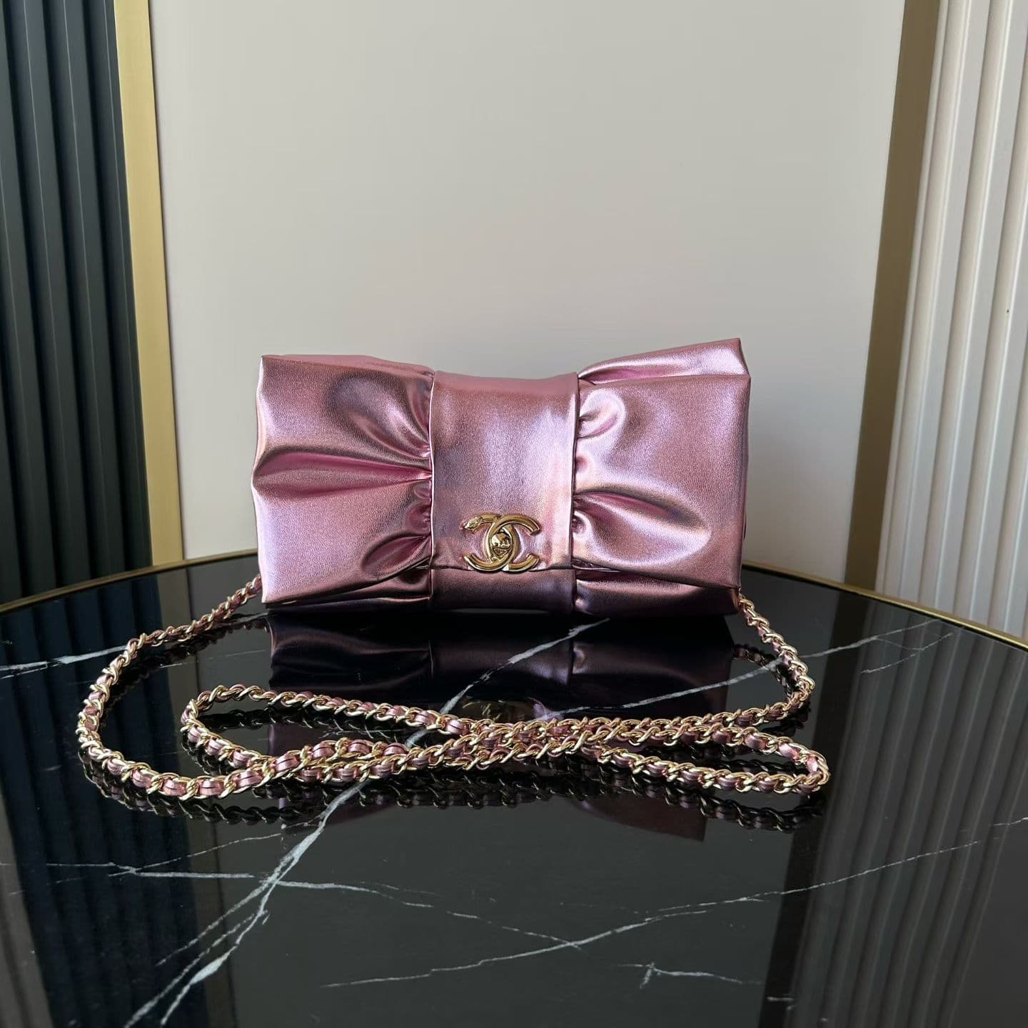 Chanel Red Shoulder Bag AS5129