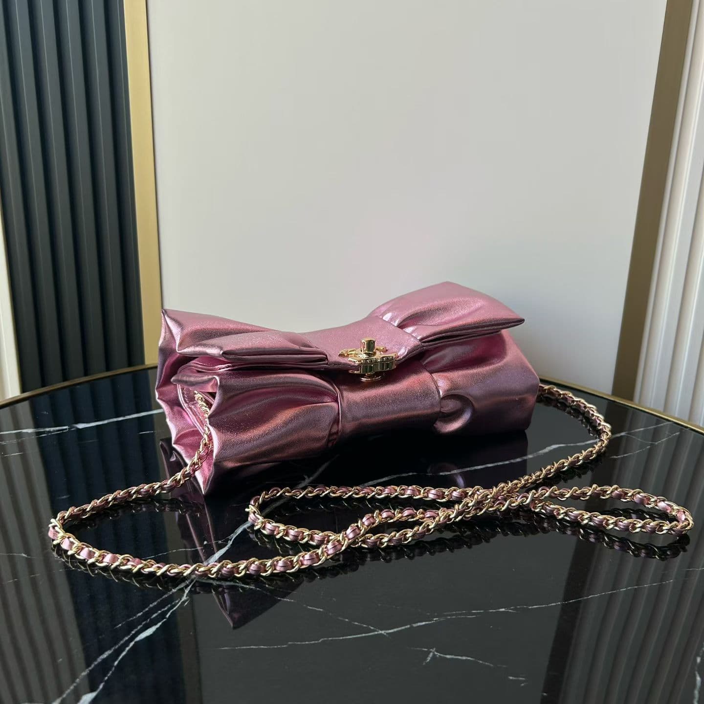 Chanel Red Shoulder Bag AS5129
