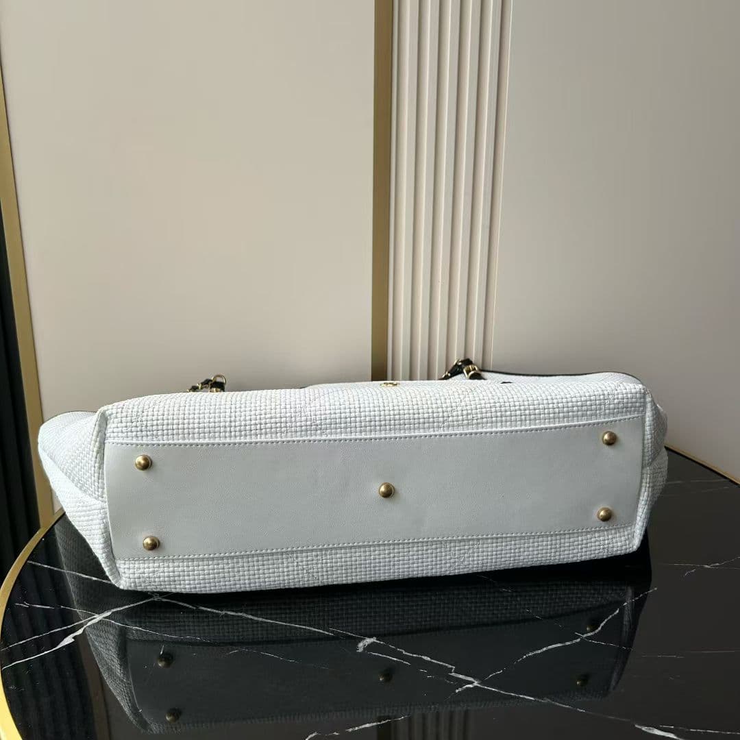 Chanel Tote Bag AS5463