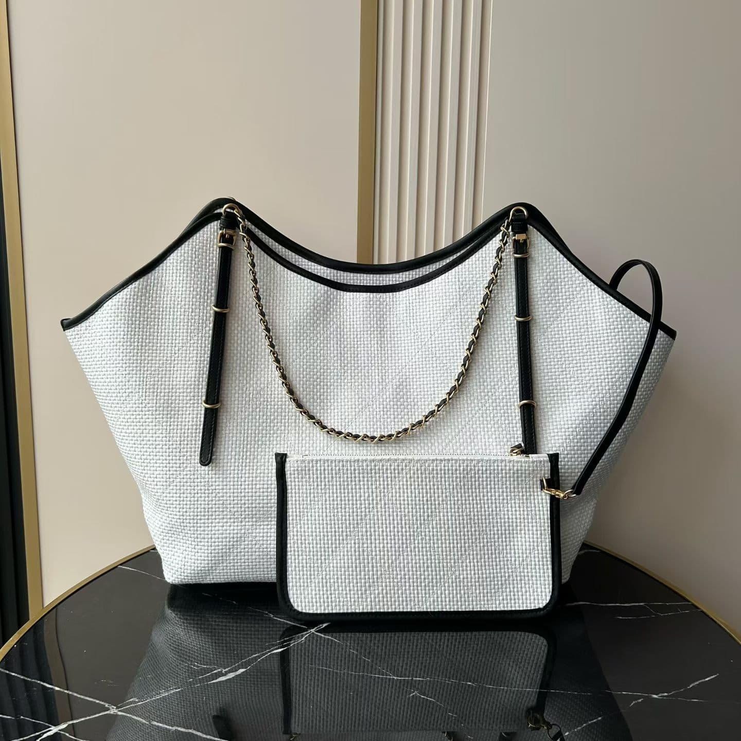 Chanel Tote Bag AS5463