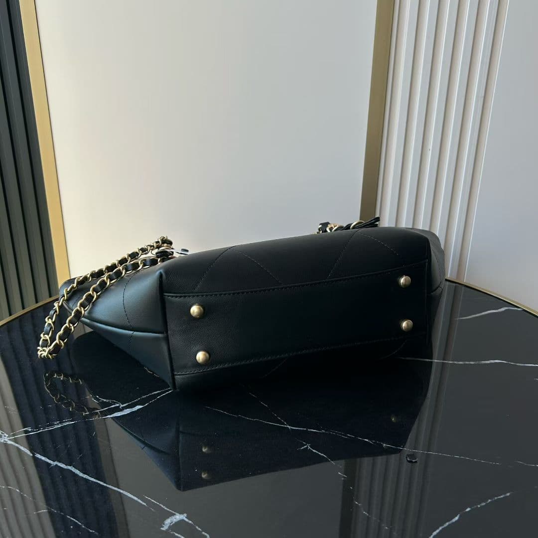 Chanel Tote Bag AS6015