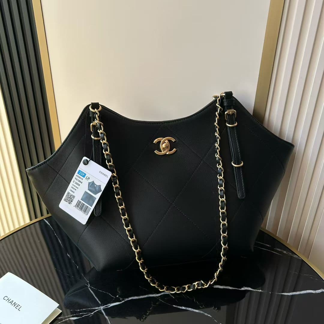 Chanel Tote Bag AS6015