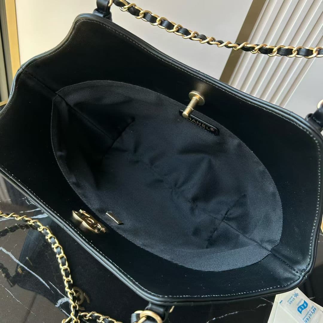 Chanel Tote Bag AS6015