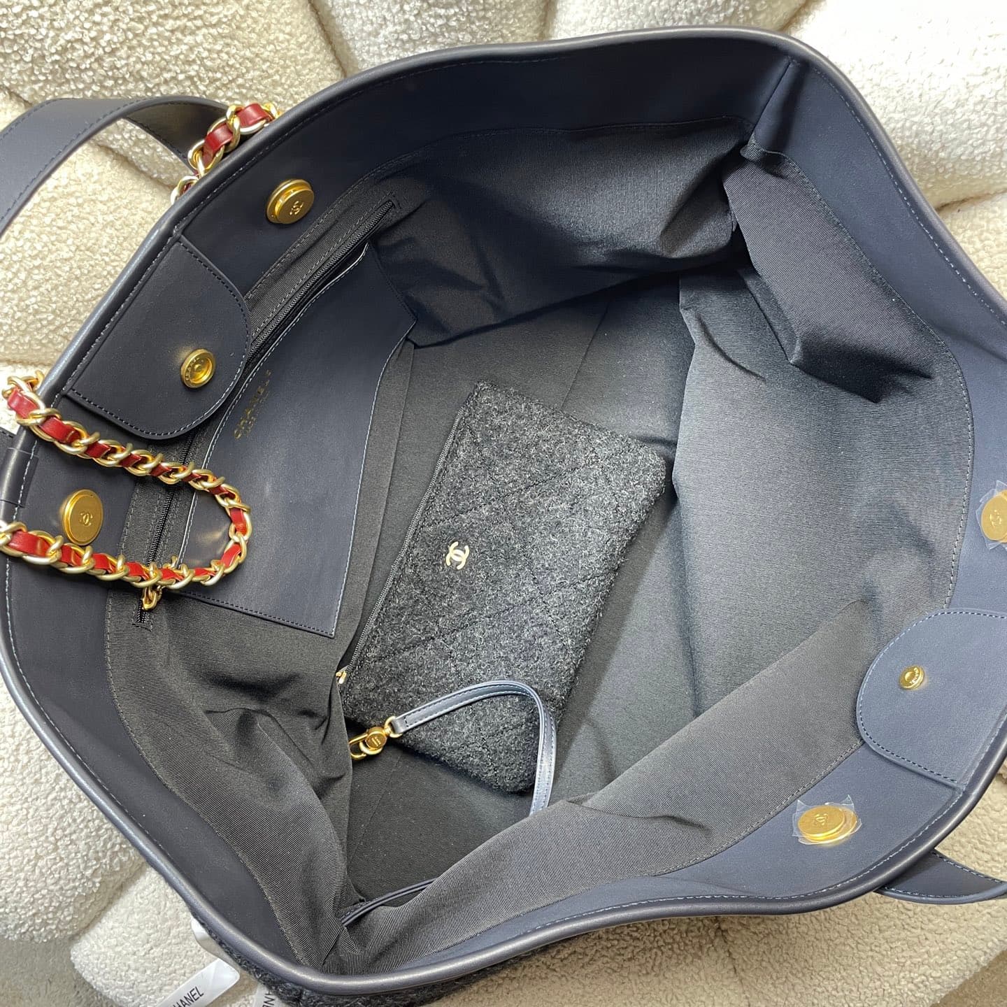 Chanel Gold Bag 5852