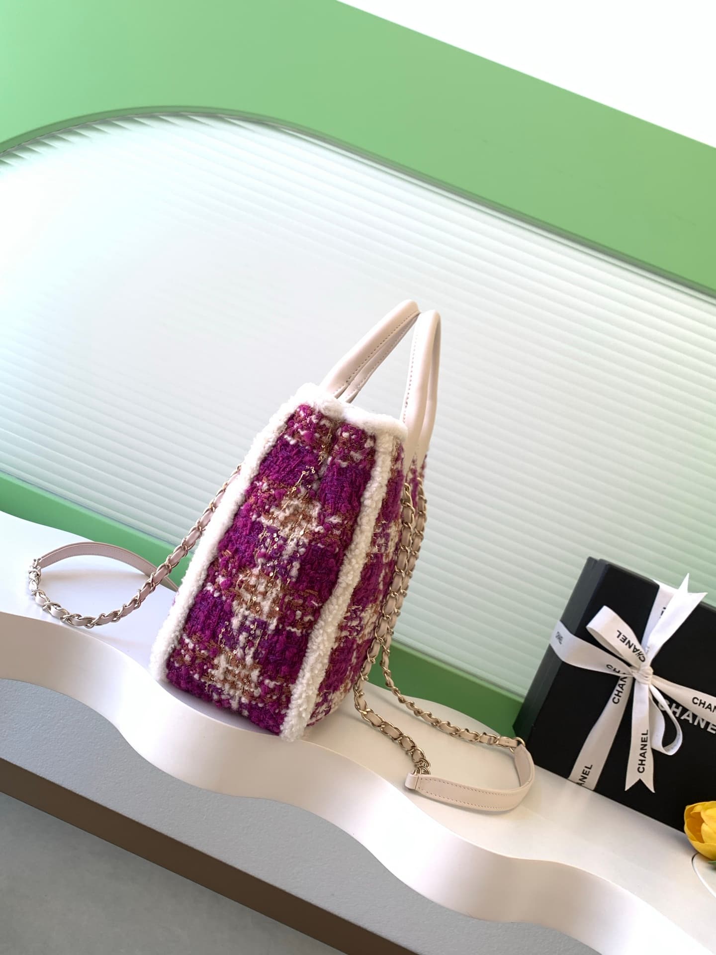 Chanel White Crossbody Bag AS5688