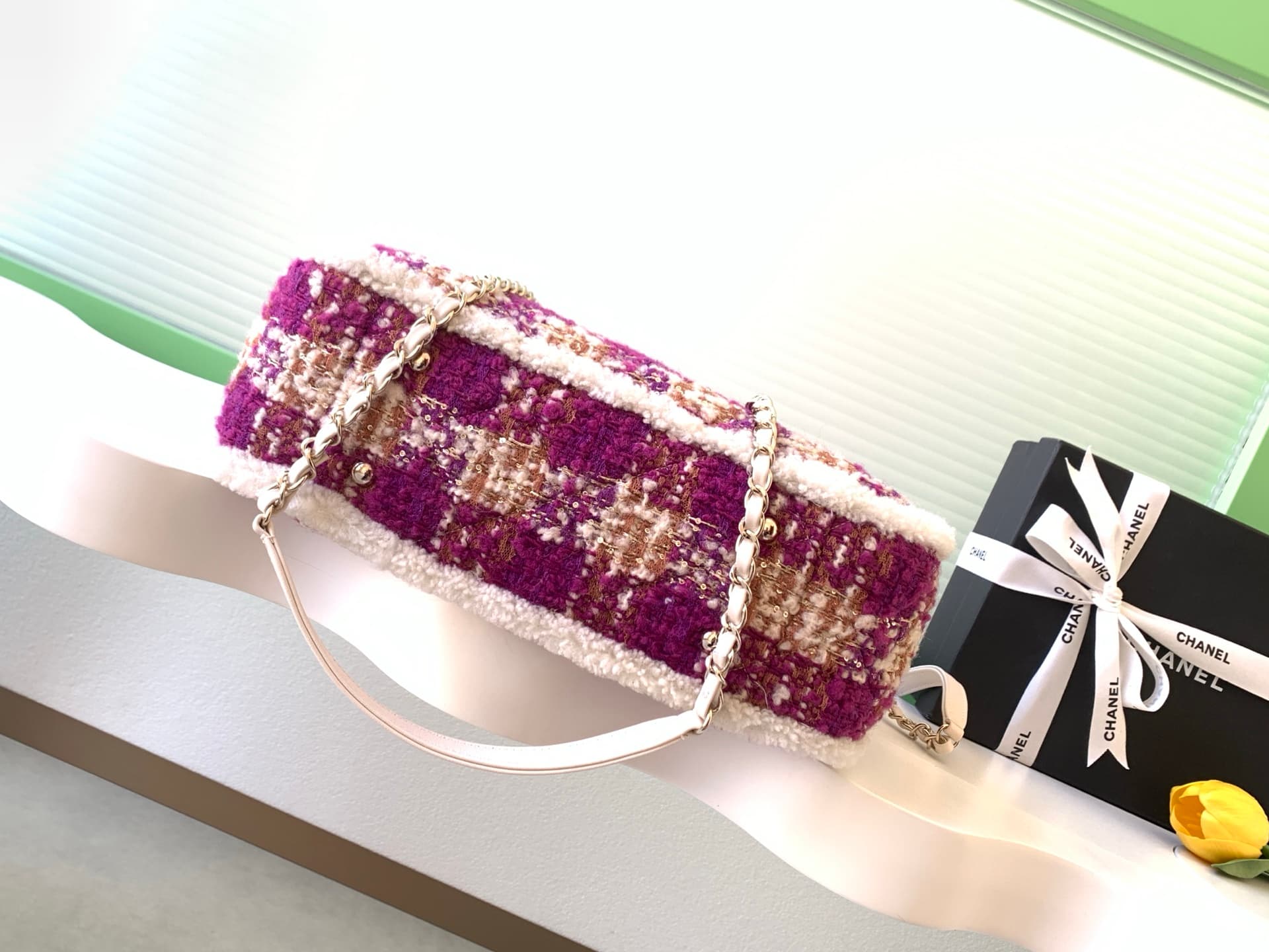 Chanel White Crossbody Bag AS5688