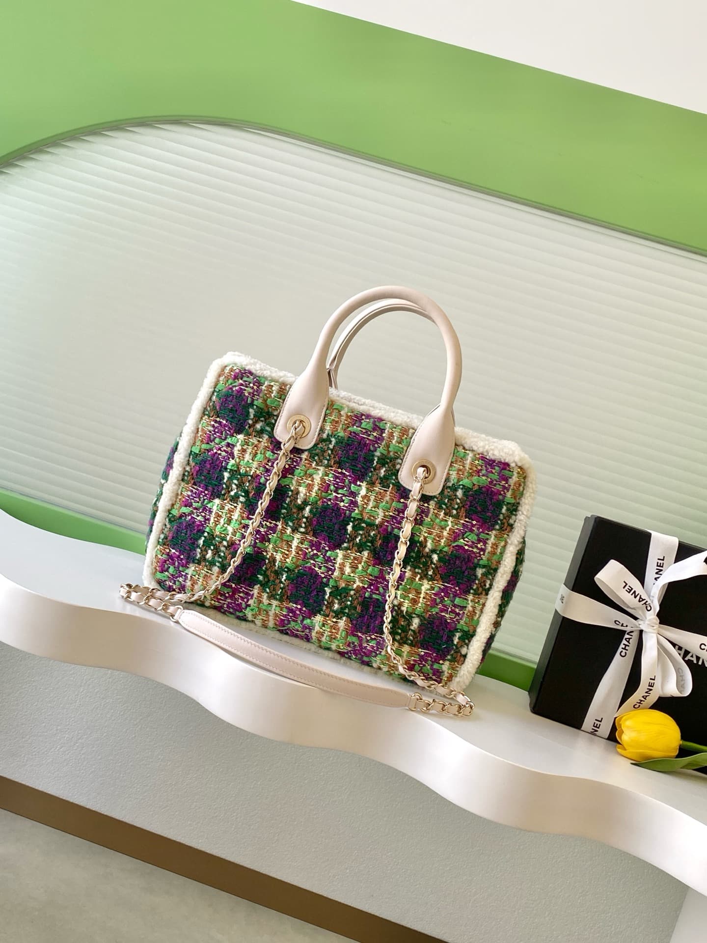 Chanel White Crossbody Bag AS5688