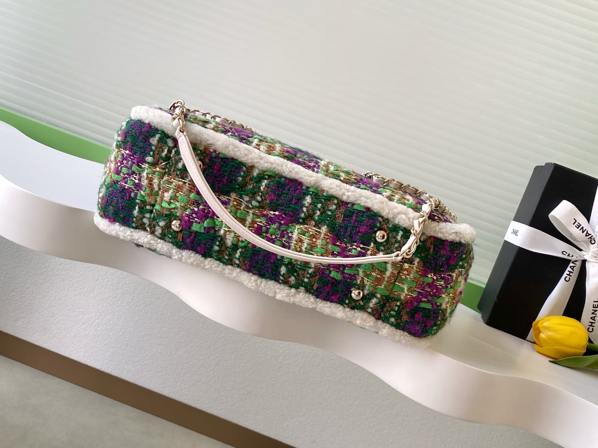 Chanel White Crossbody Bag AS5688