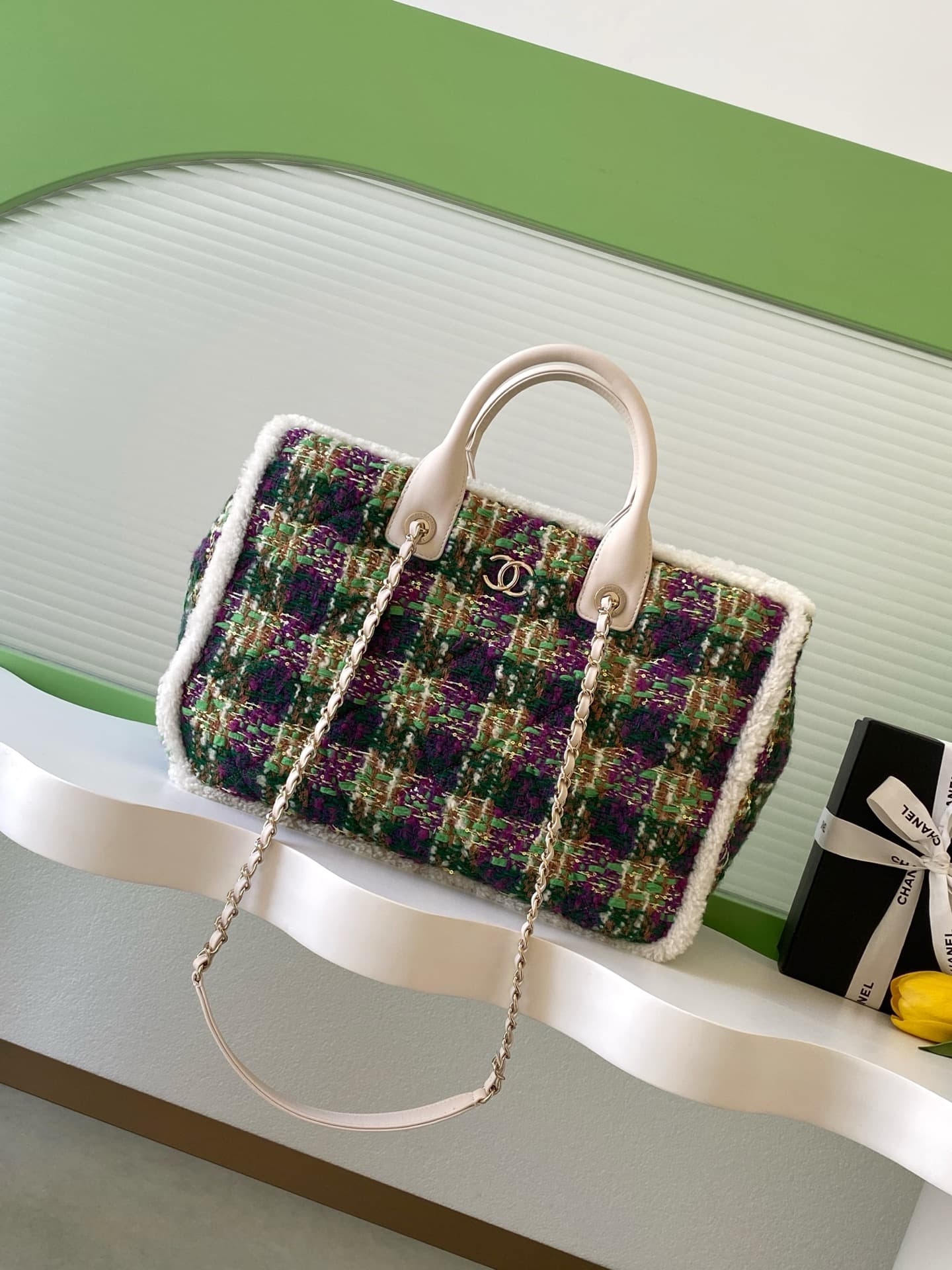Chanel White Crossbody Bag AS5689