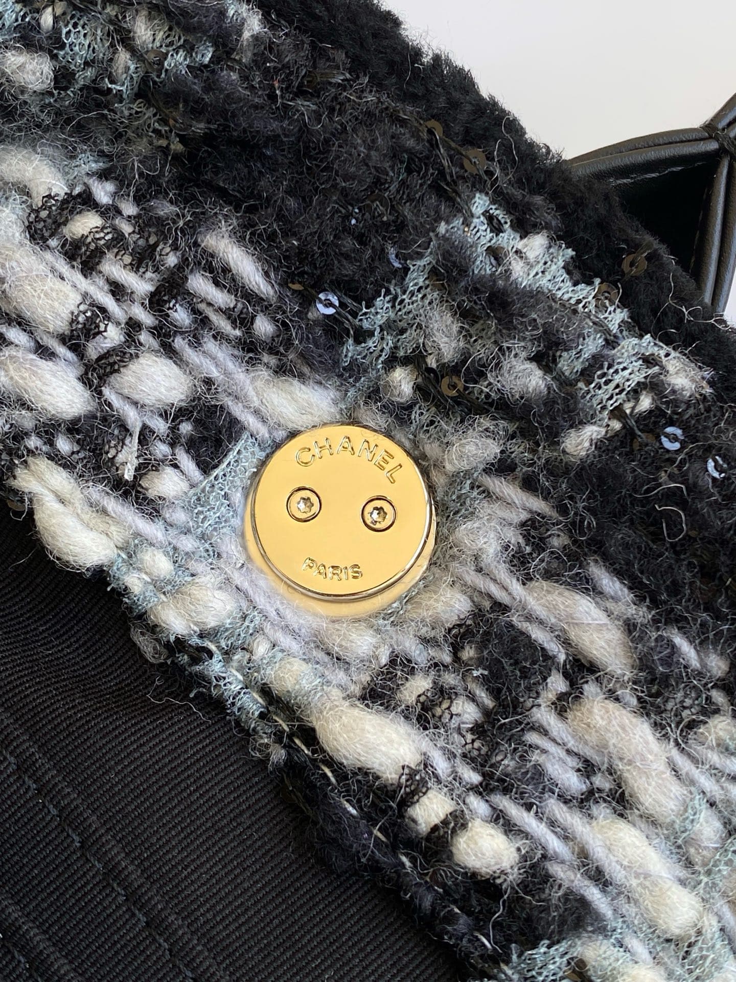 Chanel Black Crossbody Bag AS5688