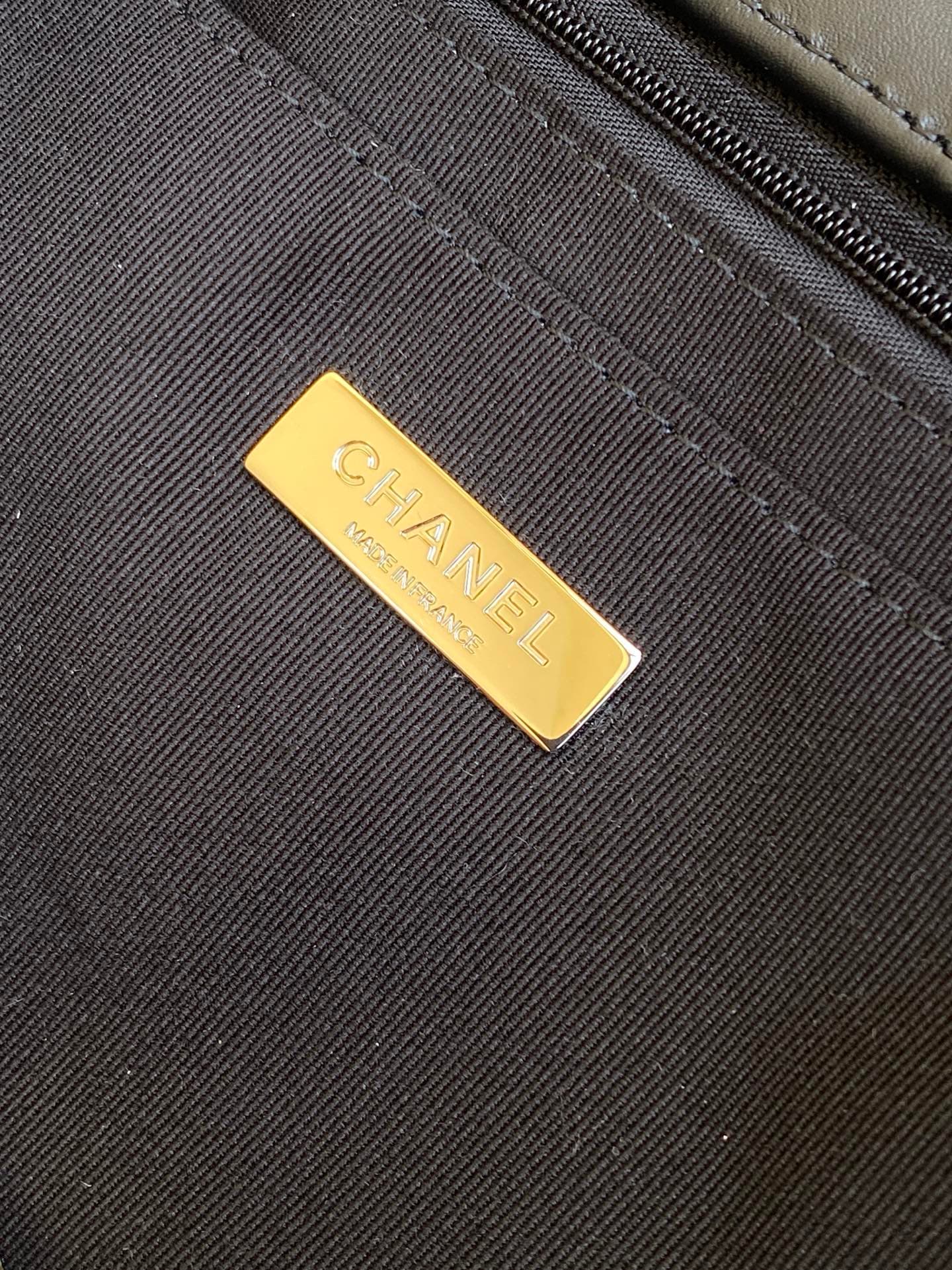 Chanel Black Crossbody Bag AS5688