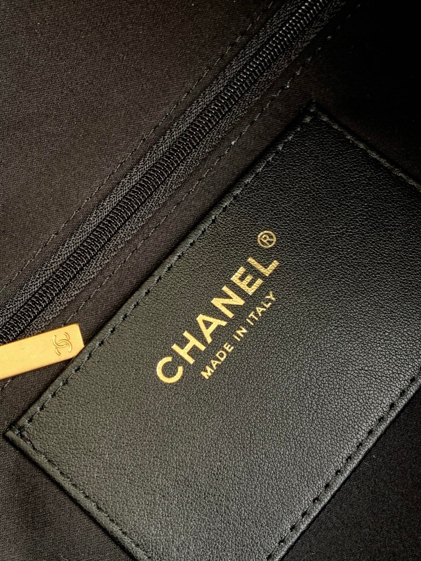 Chanel Gold Crossbody Bag AS5967