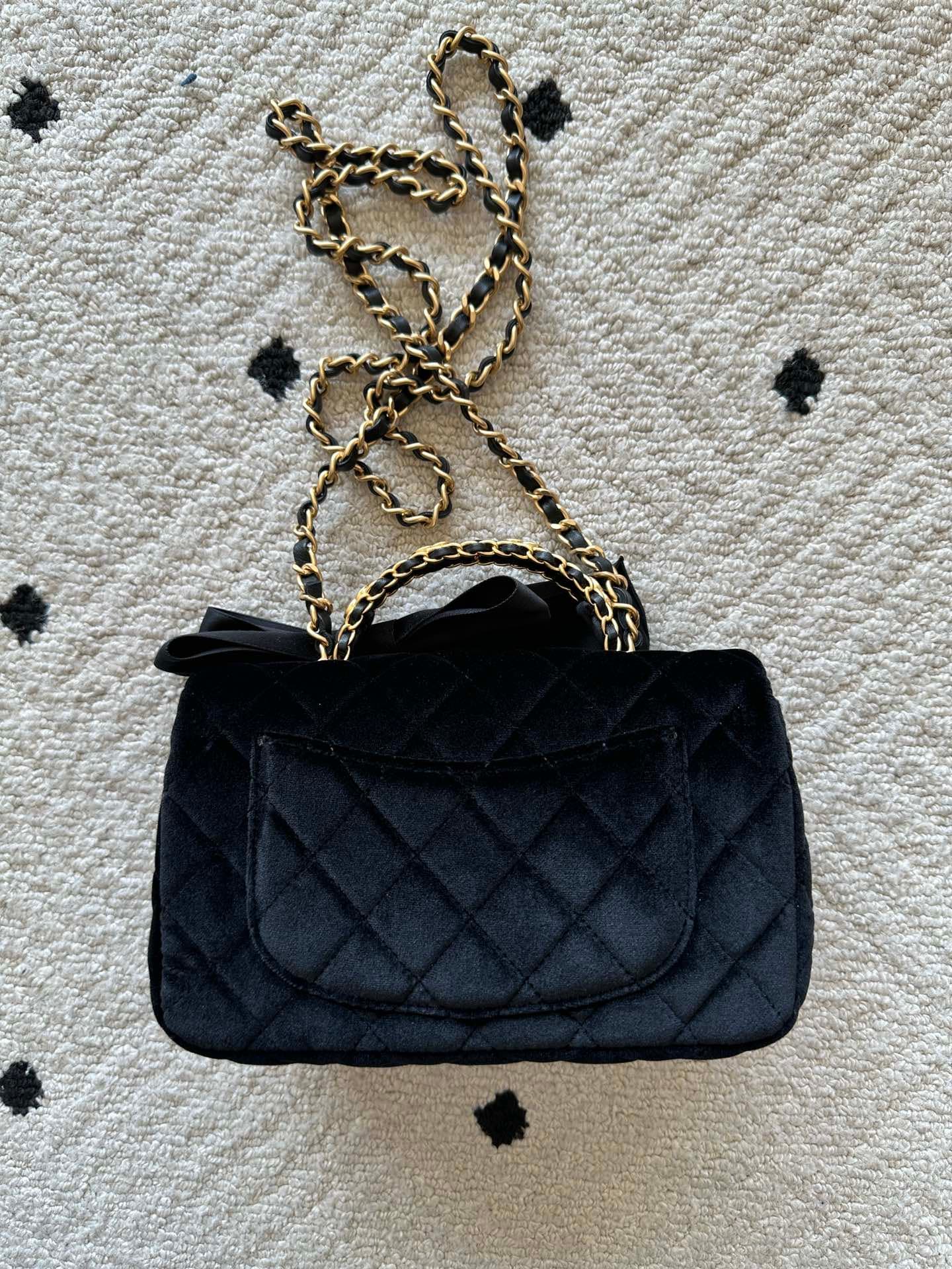 Chanel Gold Product AS5701