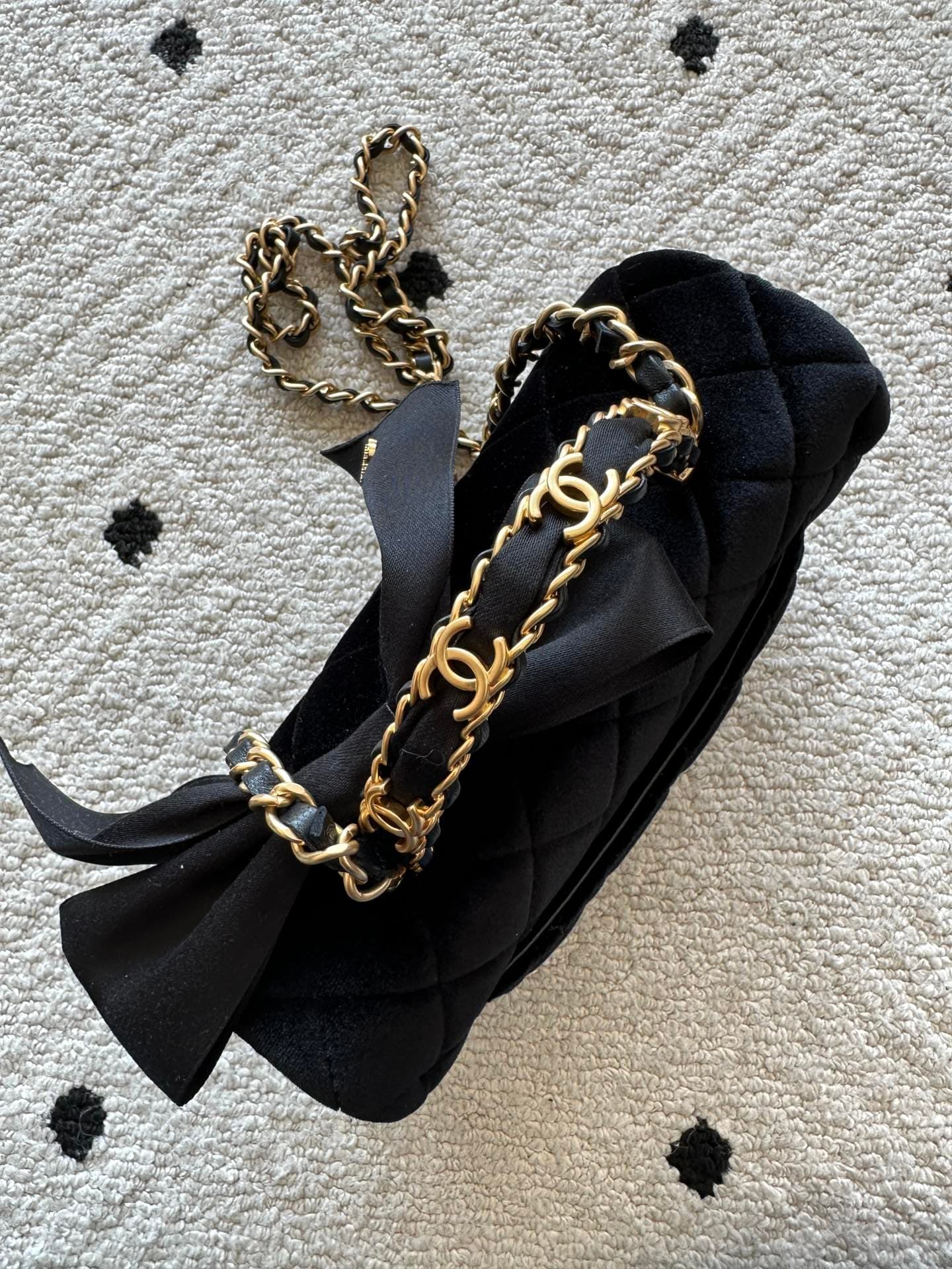Chanel Gold Product AS5701