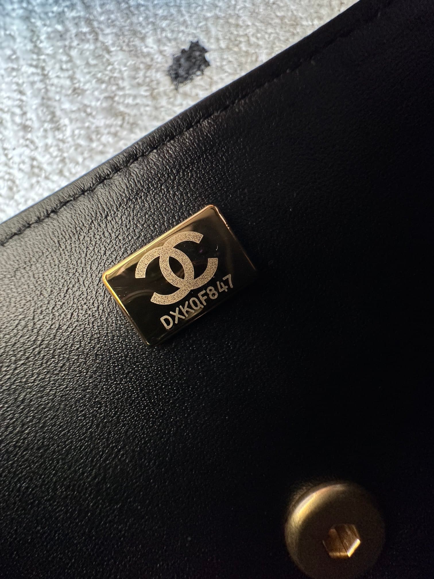 Chanel Gold Product AS5701