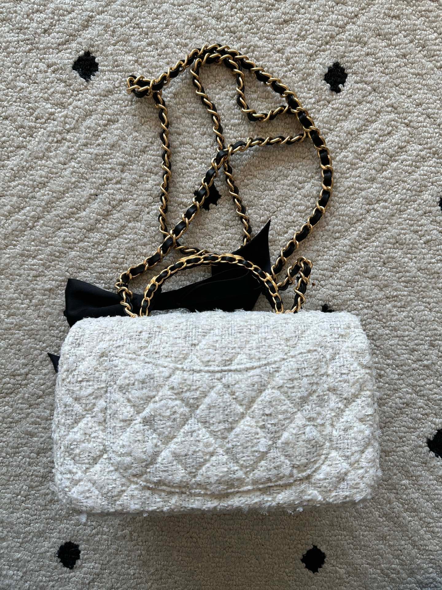 Chanel Gold Product AS5701
