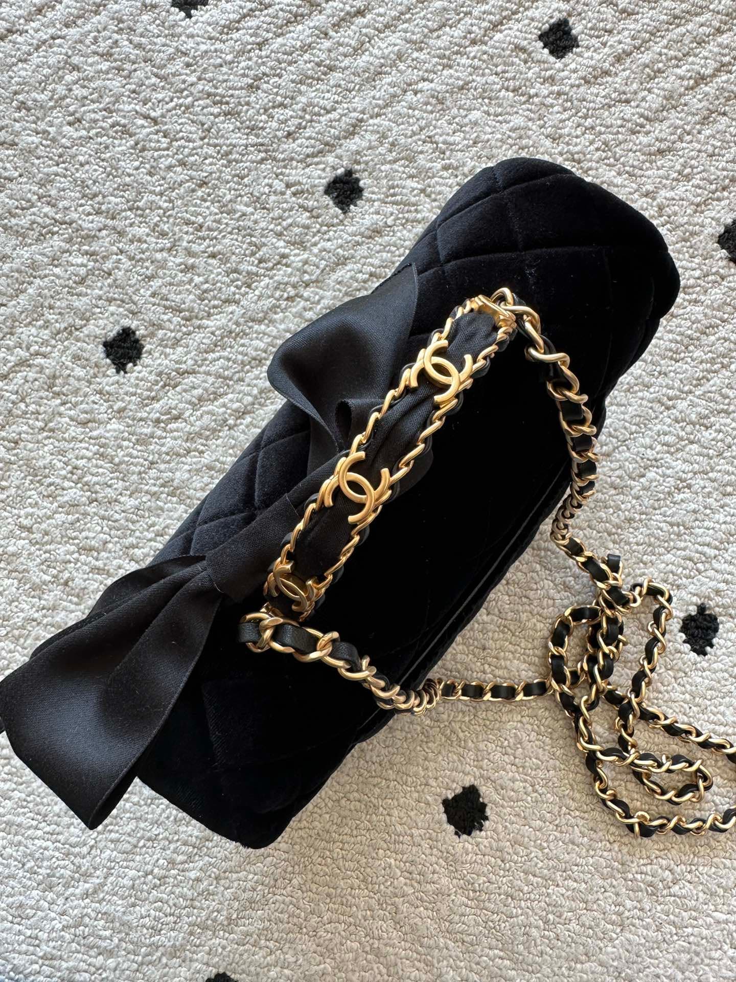 Chanel Gold Product AS5702