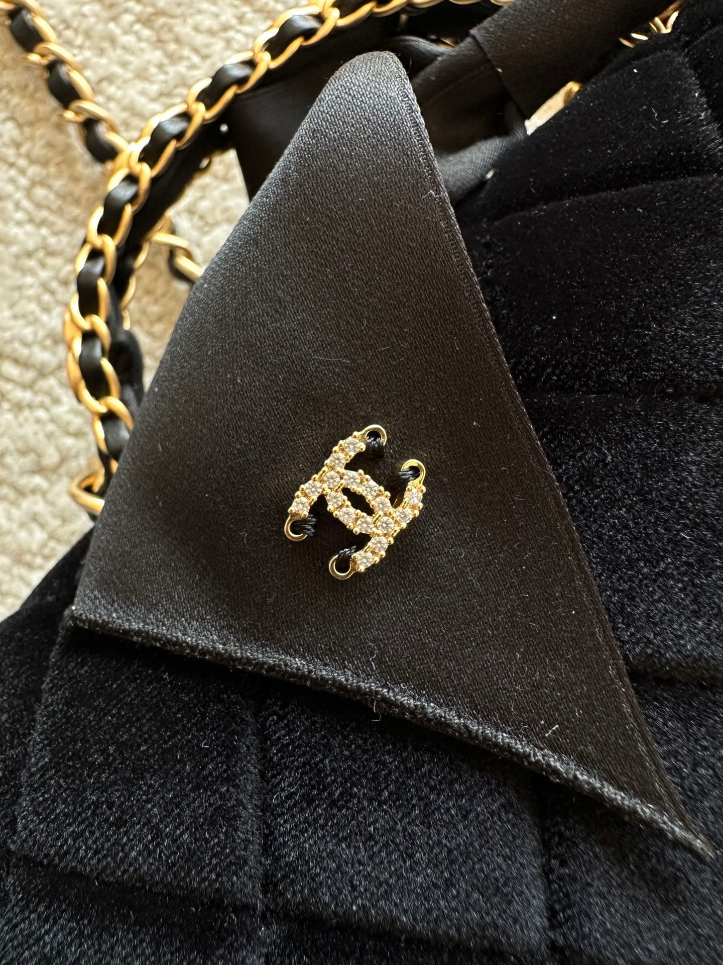 Chanel Gold Product AS5702