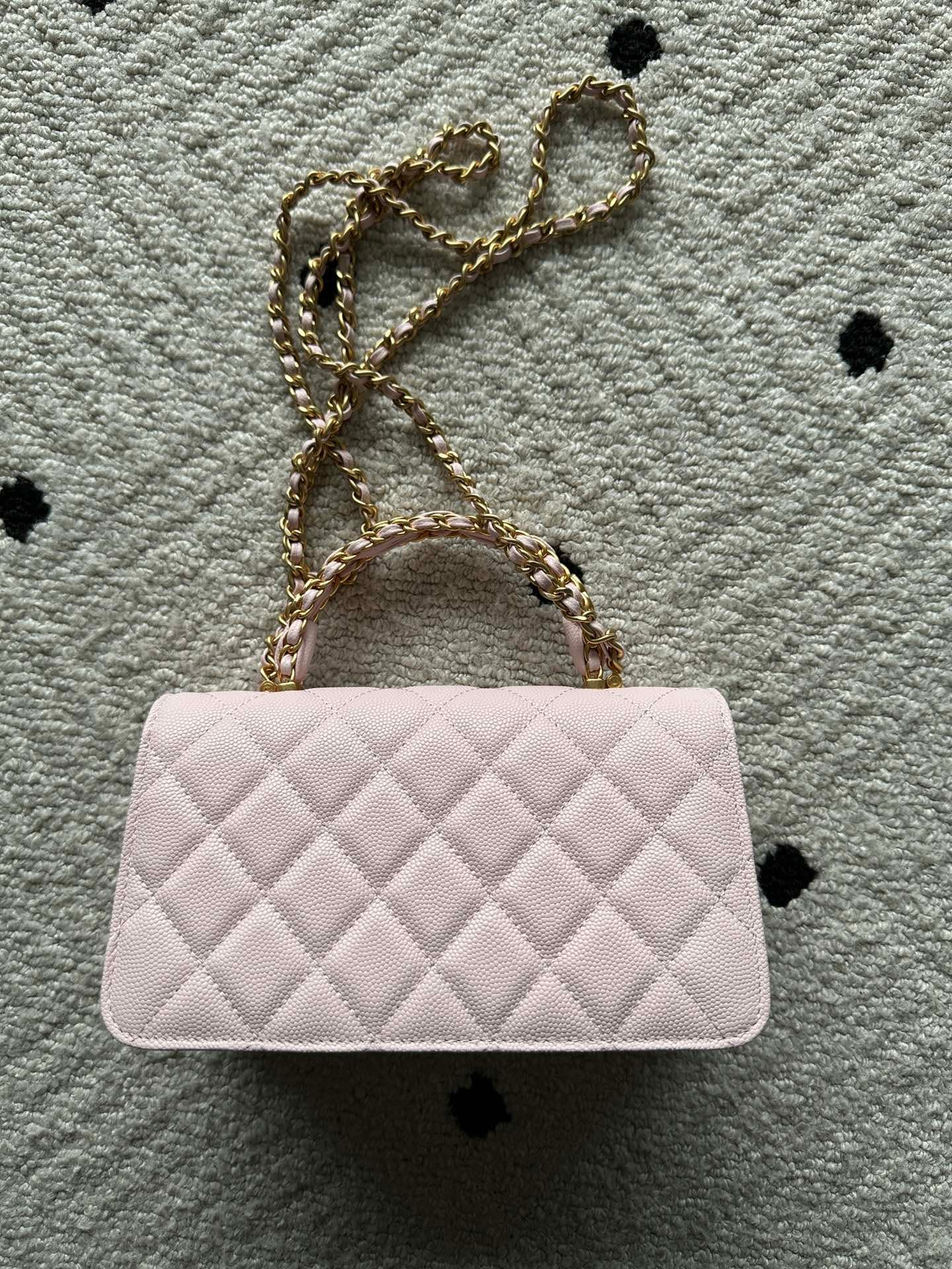Chanel Gold Product 4798