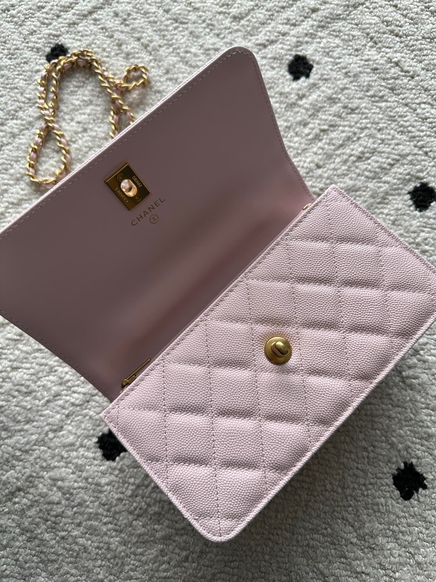 Chanel Gold Product 4798