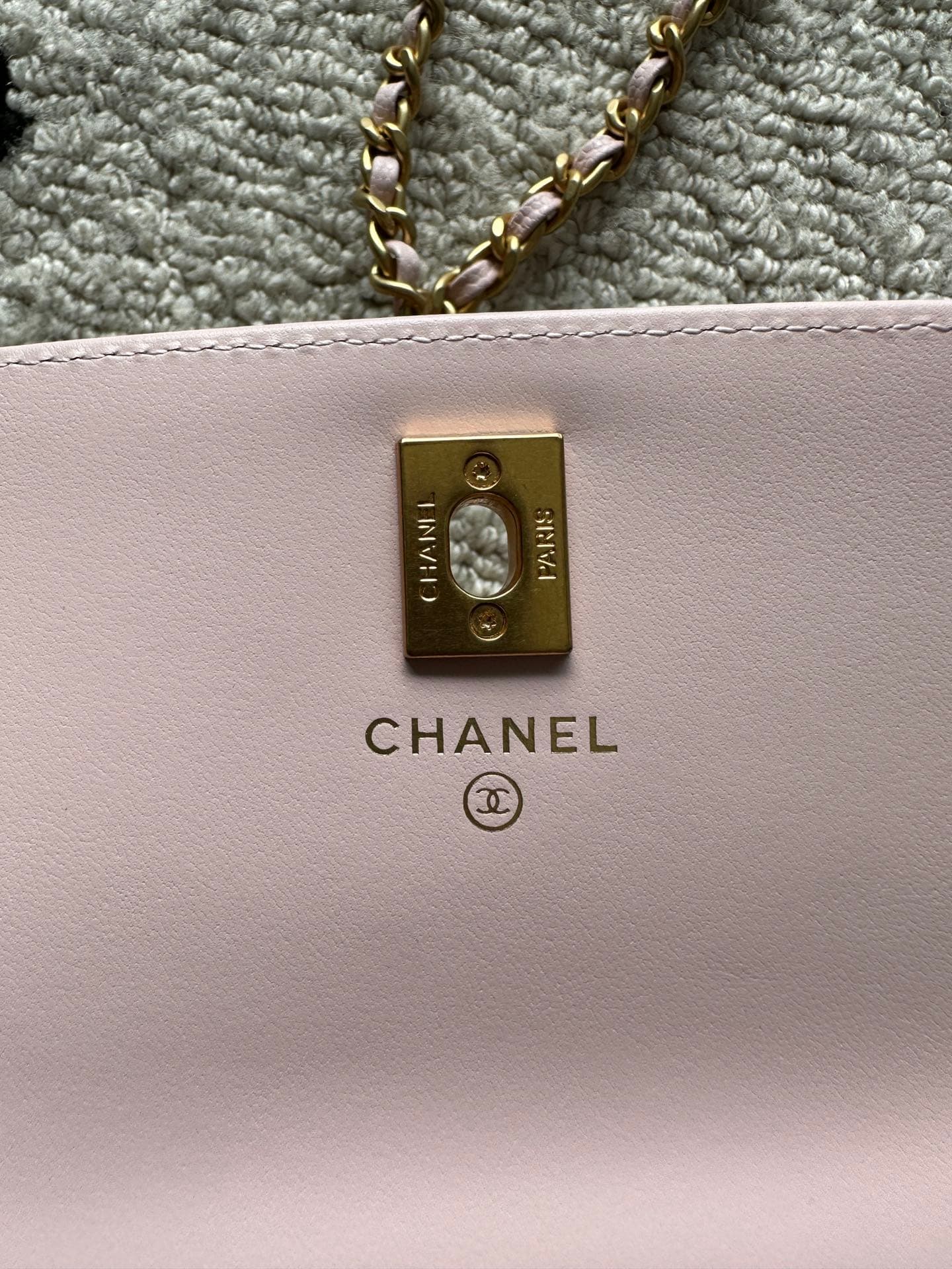 Chanel Gold Product 4798