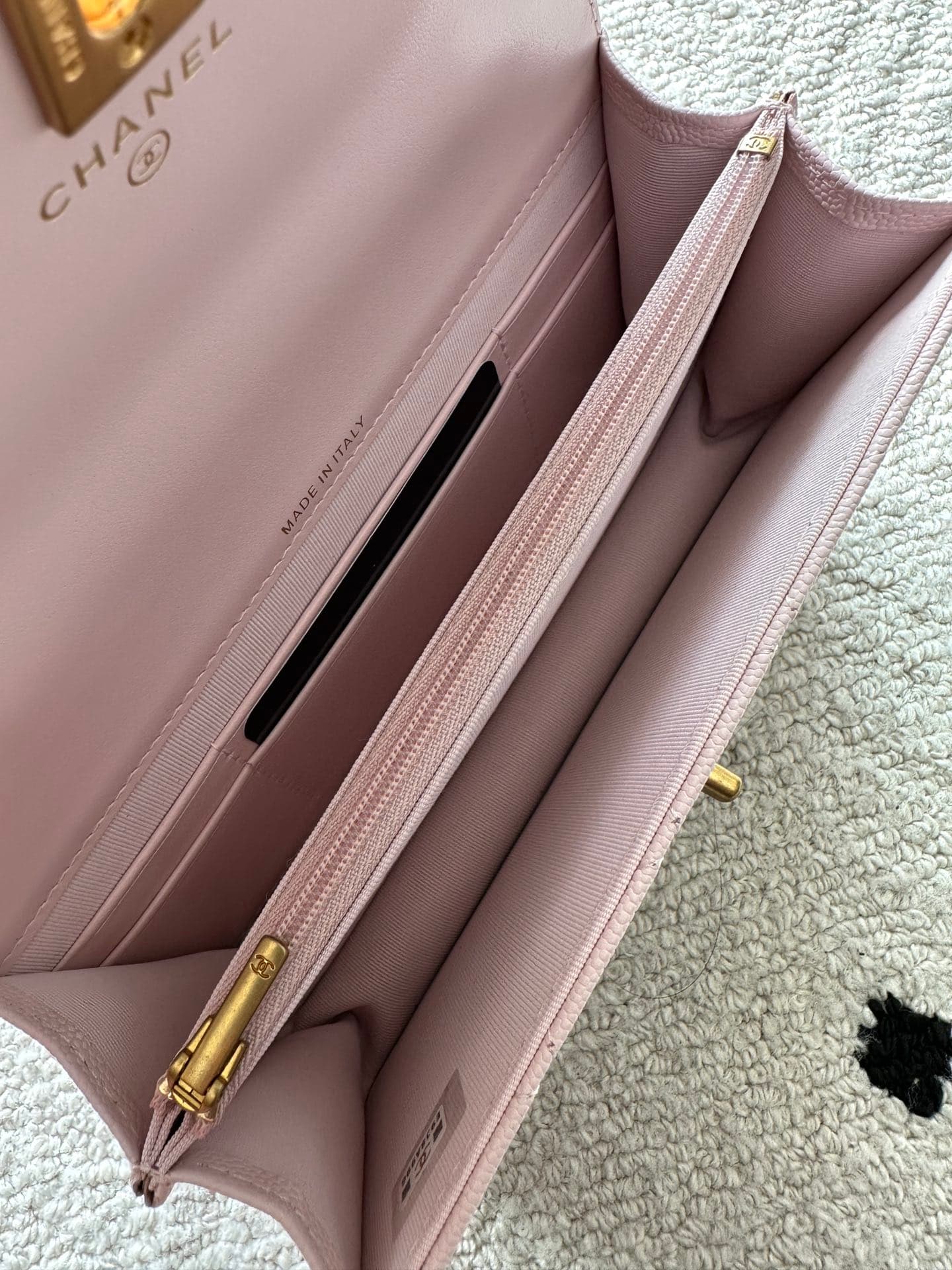 Chanel Gold Product 4798