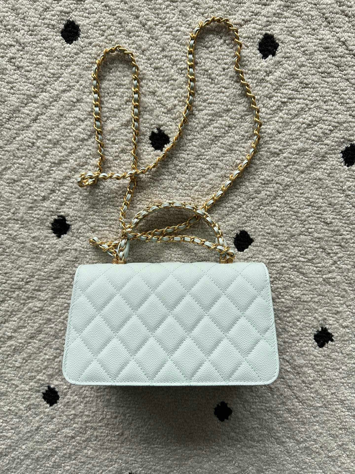Chanel Gold Product 4798