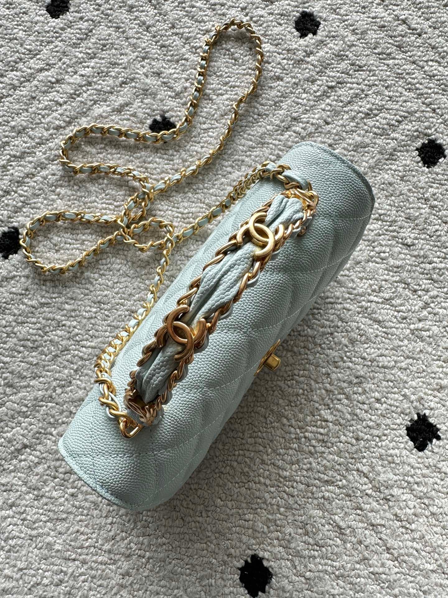 Chanel Gold Product 4798