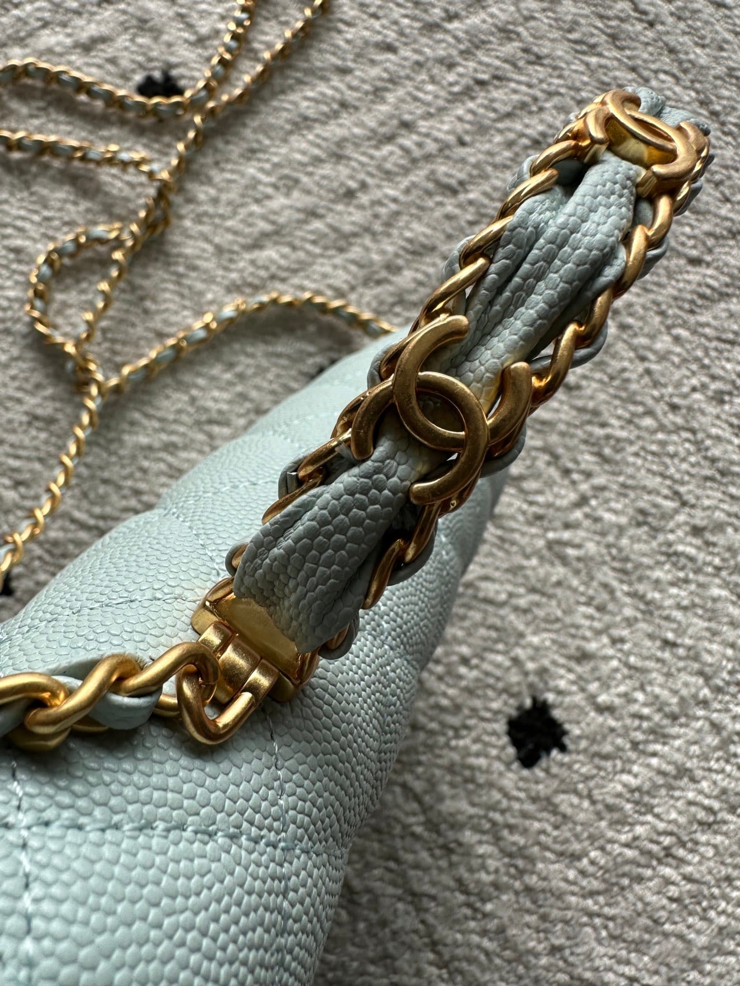 Chanel Gold Product 4798