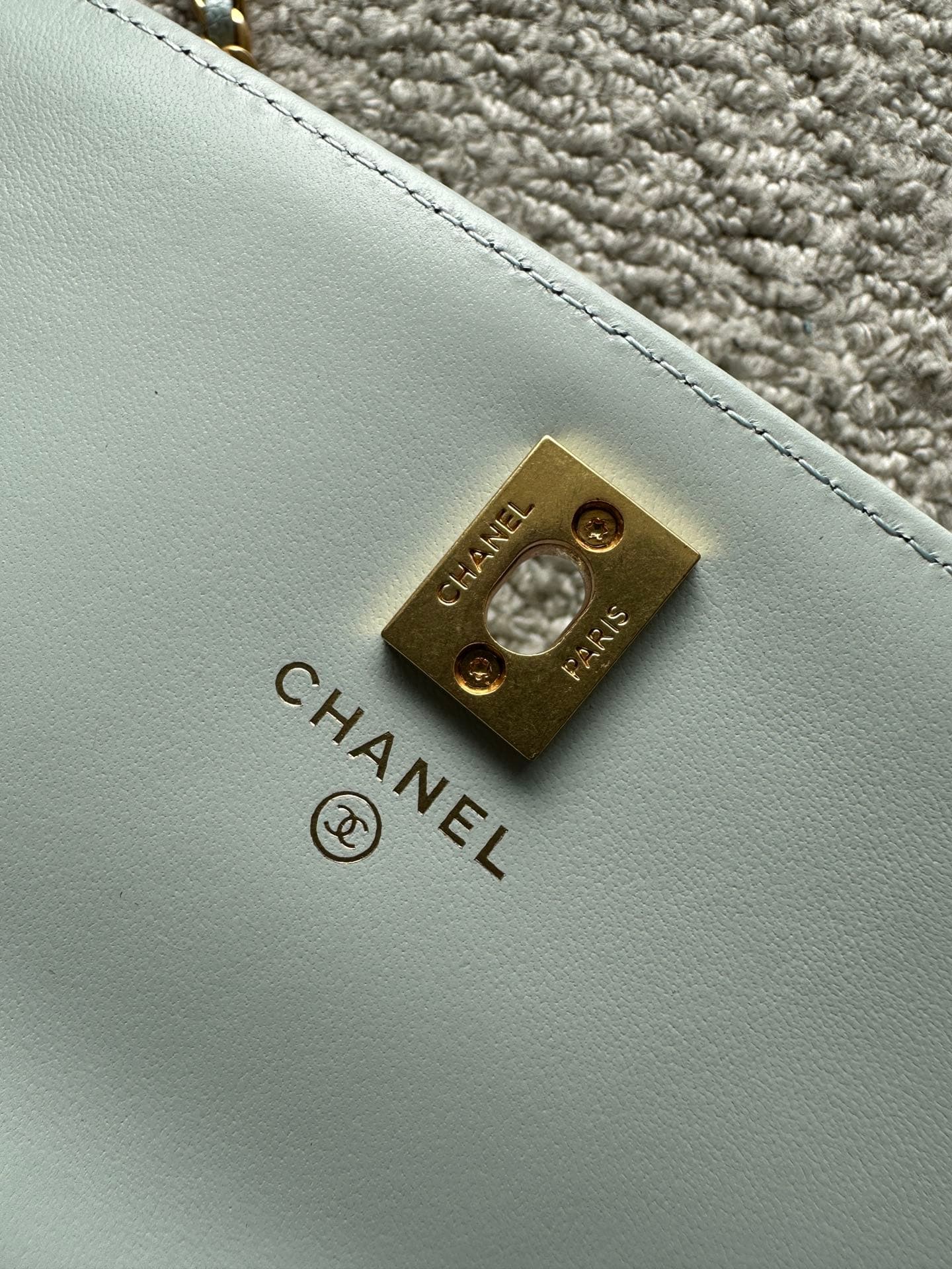 Chanel Gold Product 4798