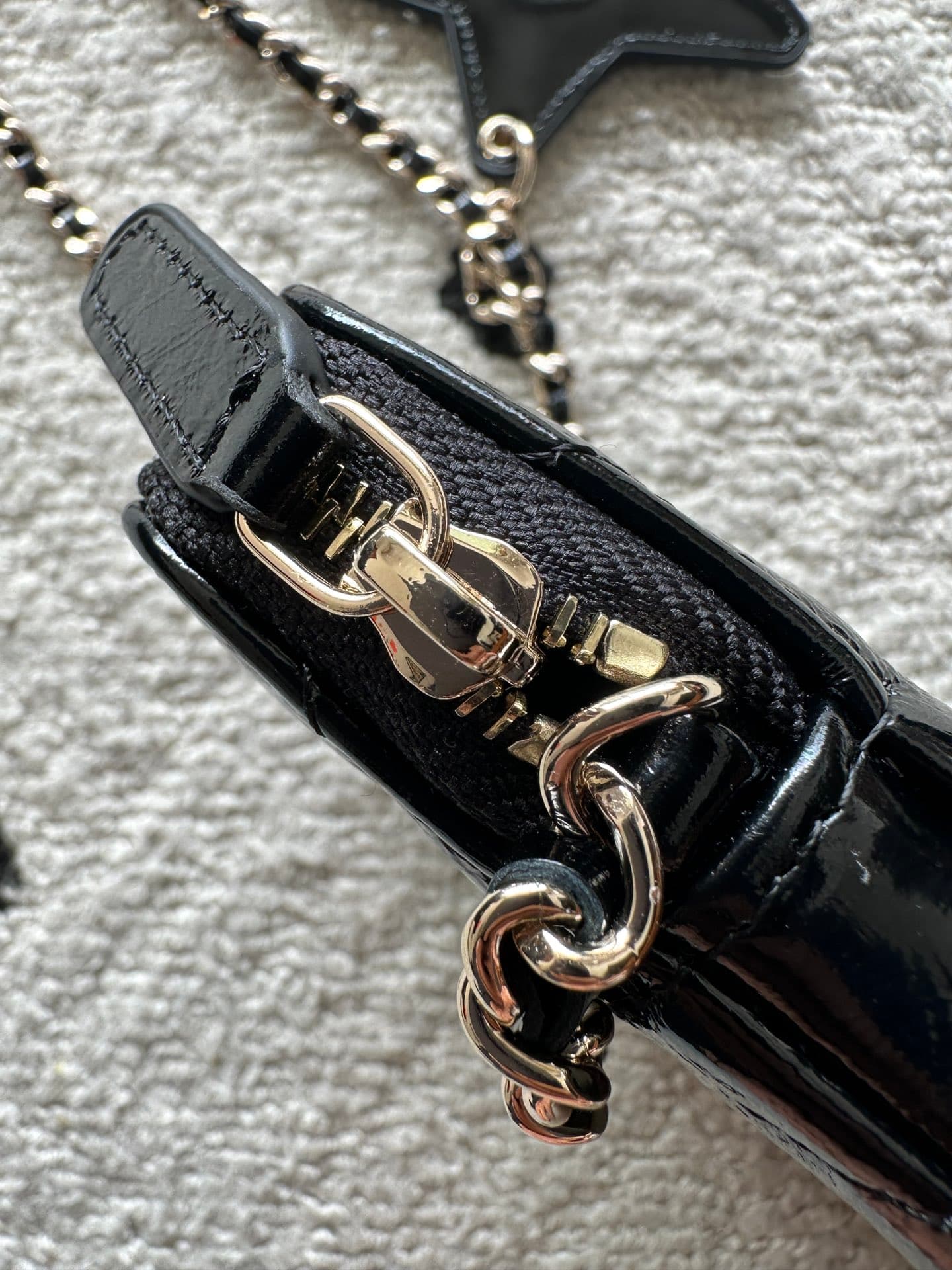 Chanel Black Product AP4777